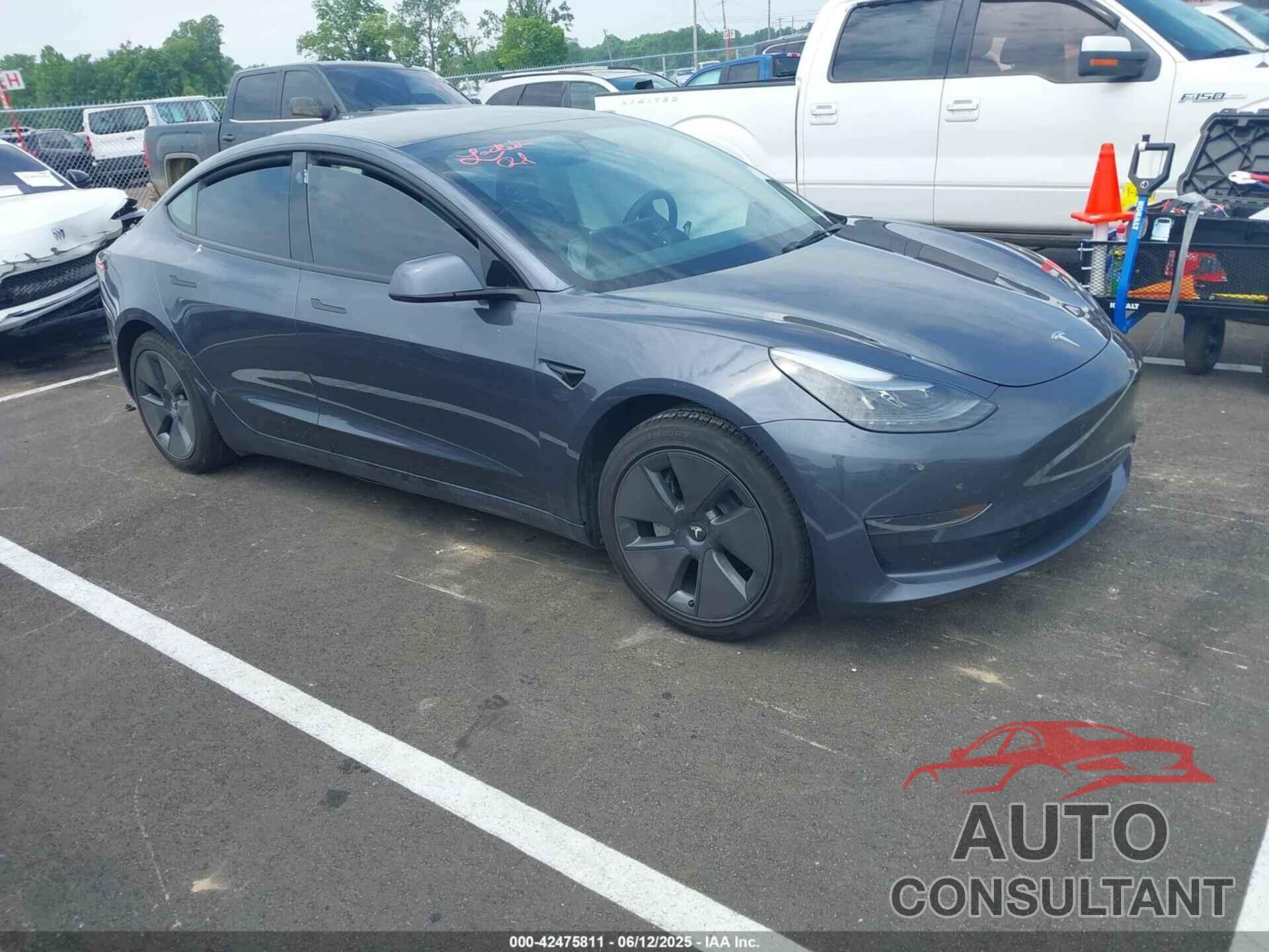 TESLA MODEL 3 2023 - 5YJ3E1EA0PF495110