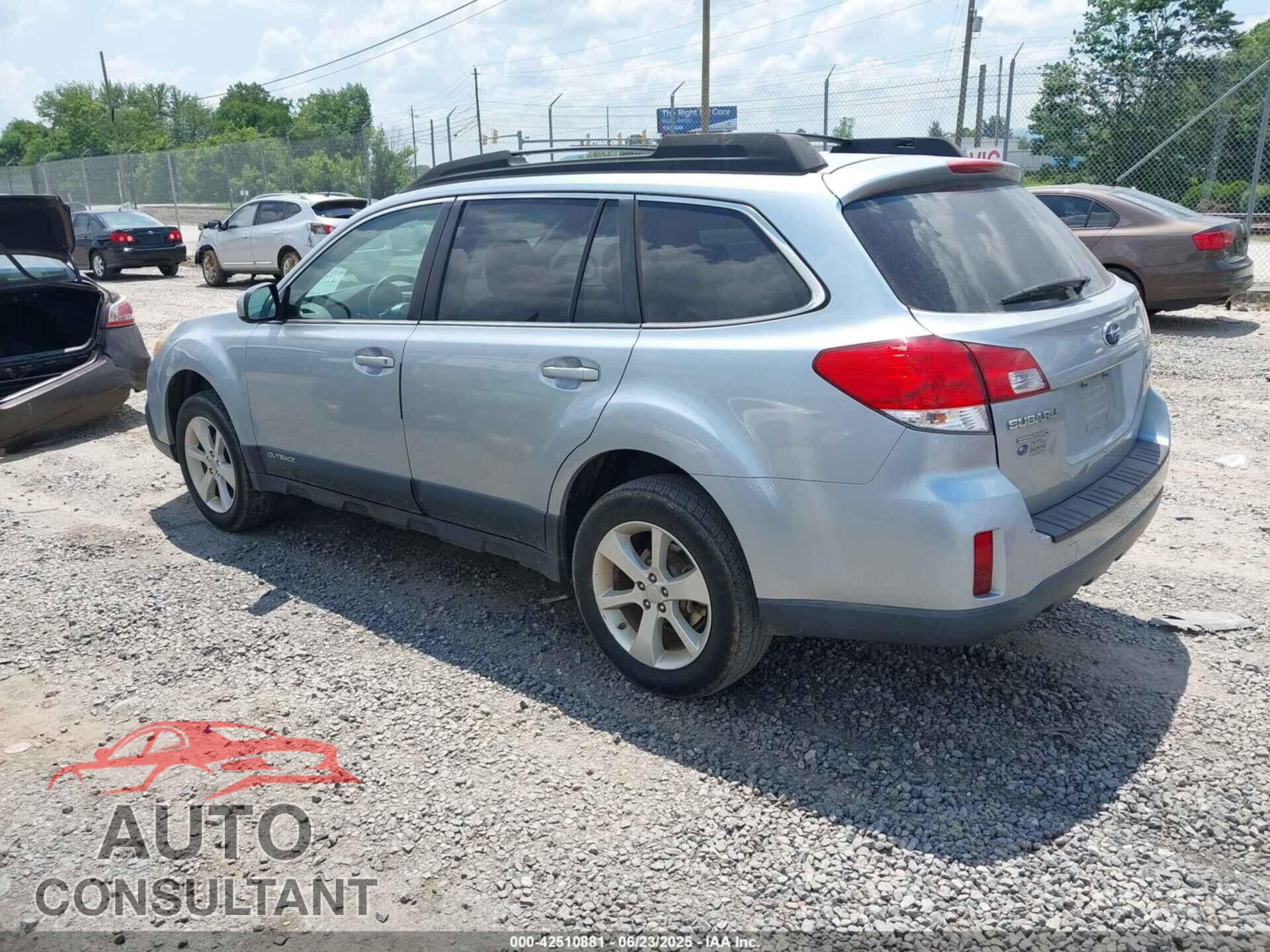 SUBARU OUTBACK 2013 - 4S4BRBCC4D3290467
