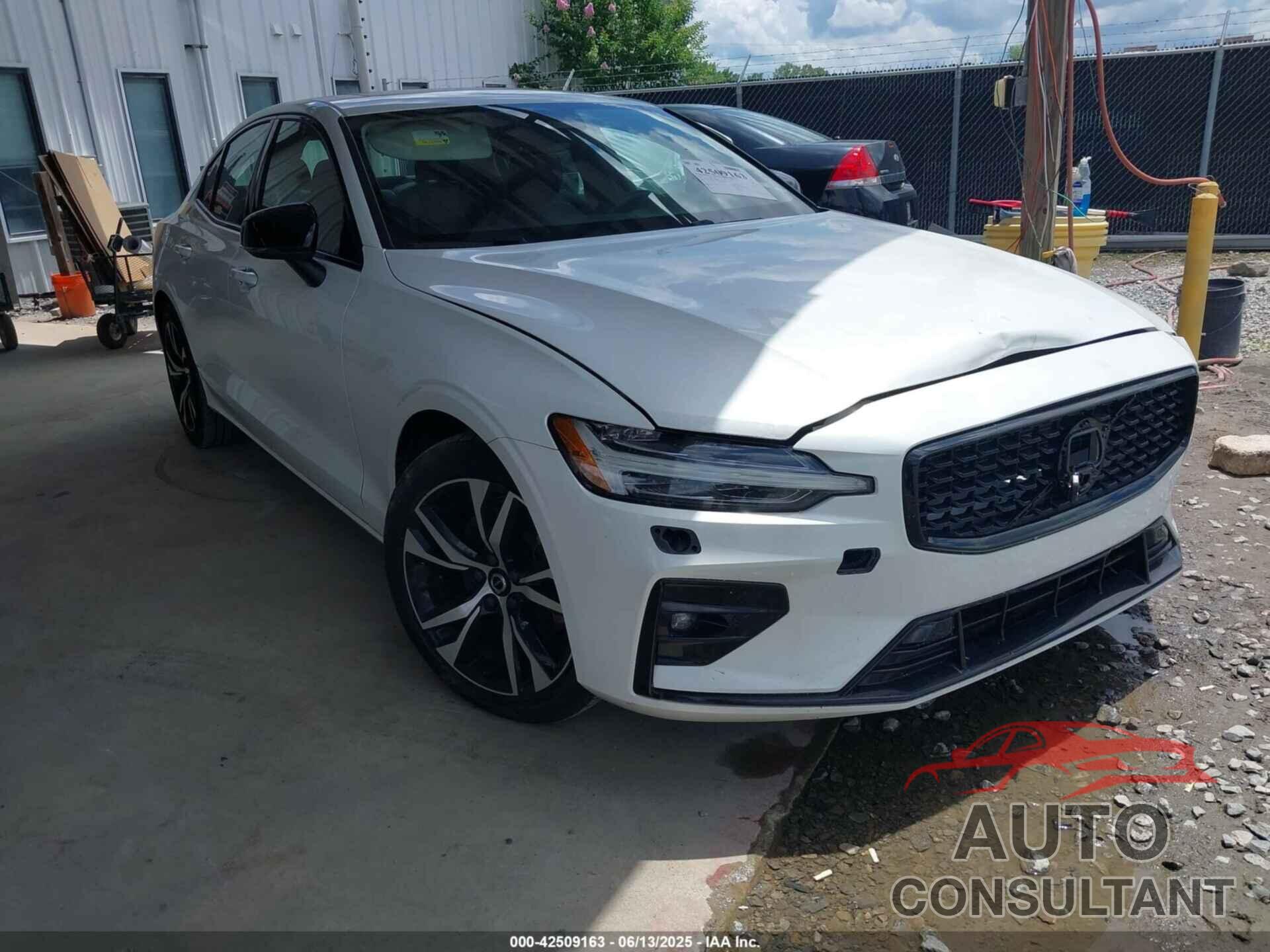 VOLVO S60 2024 - 7JRL12FKXRG280806