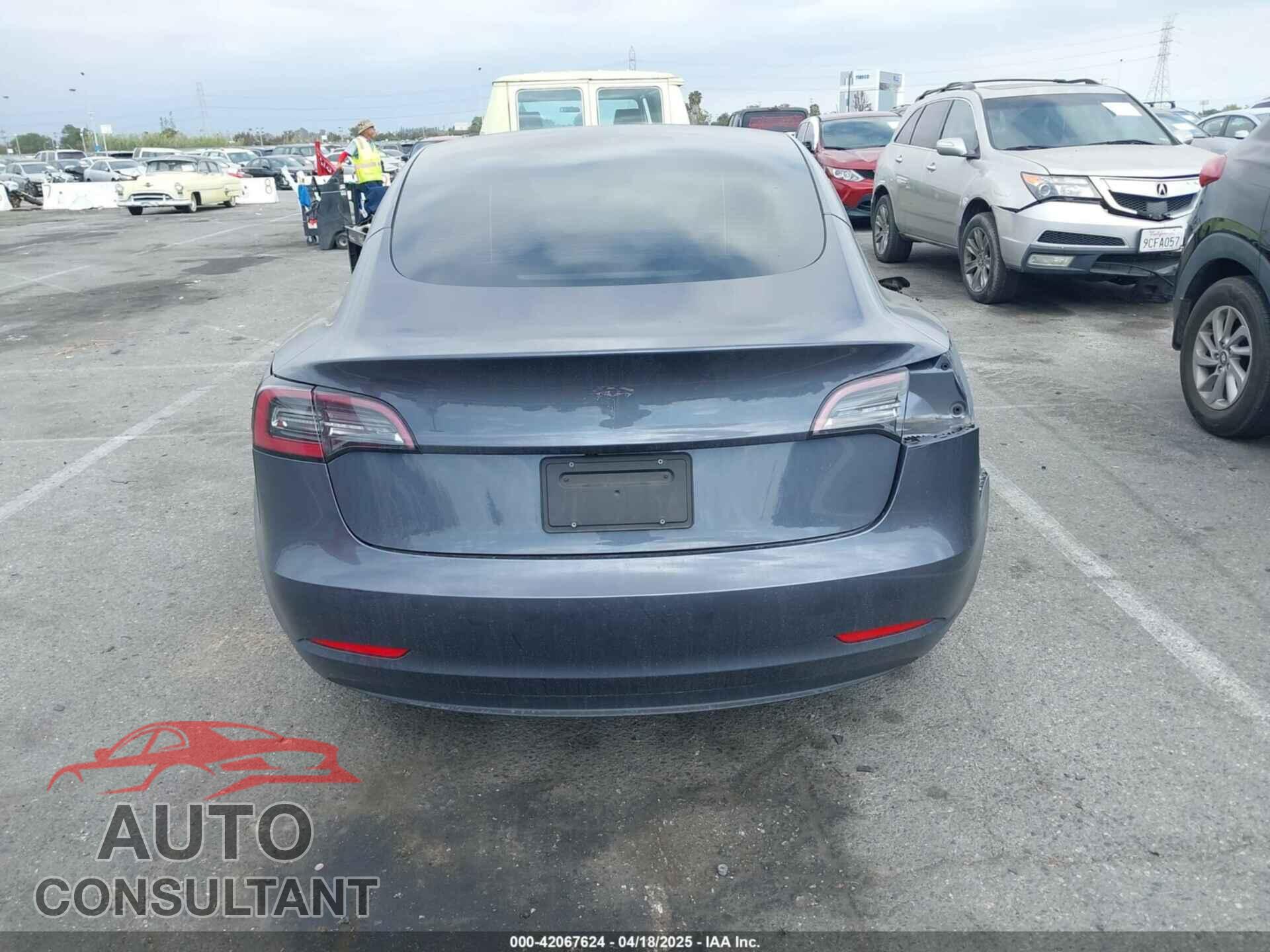 TESLA MODEL 3 2023 - 5YJ3E1EA4PF410060