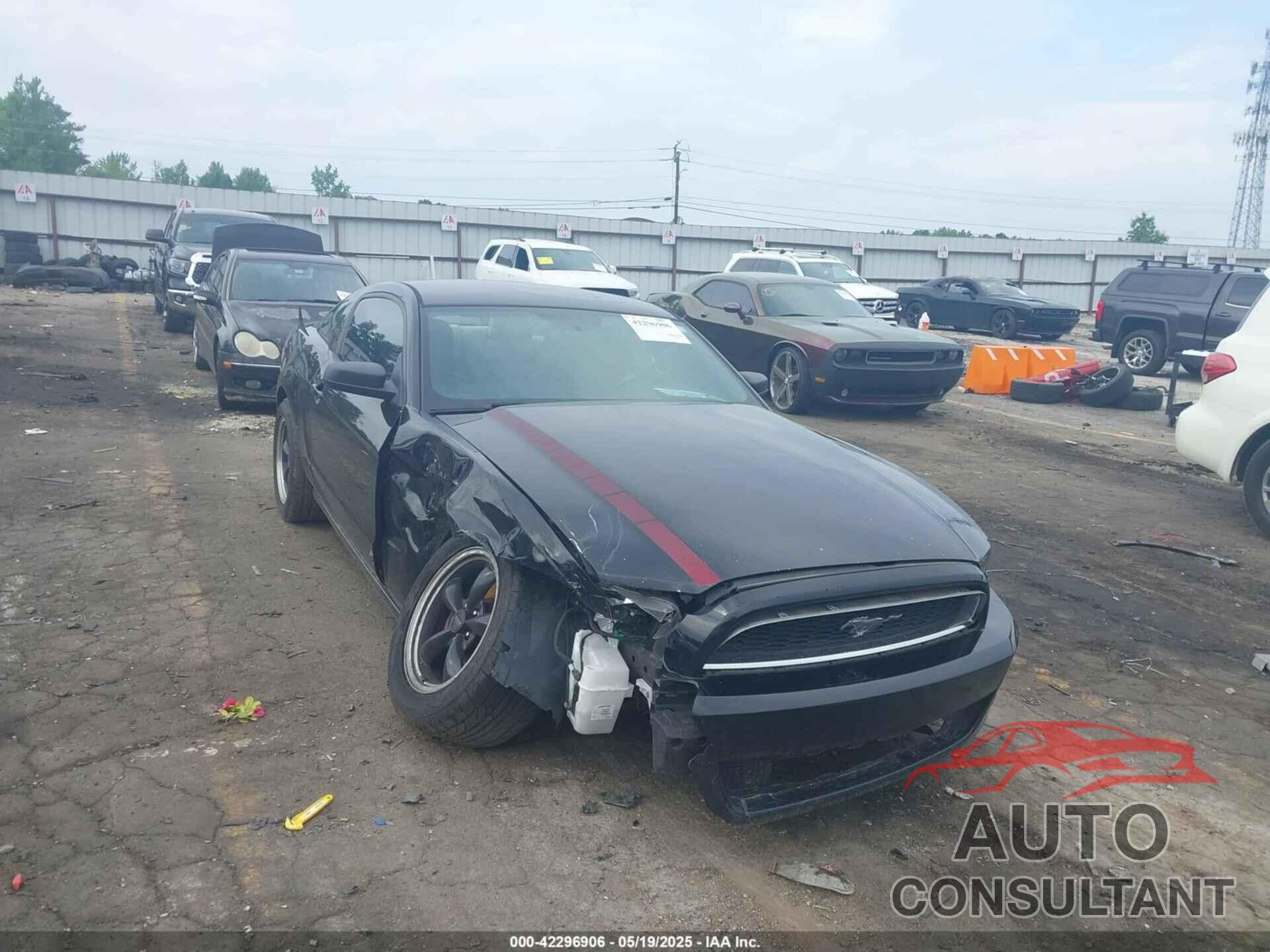 FORD MUSTANG 2014 - 1ZVBP8AM0E5218029