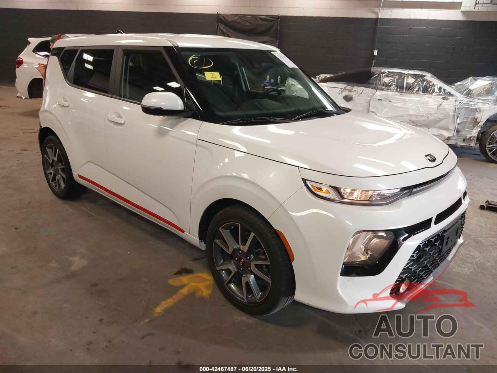 KIA SOUL 2020 - KNDJ63AU6L7704351