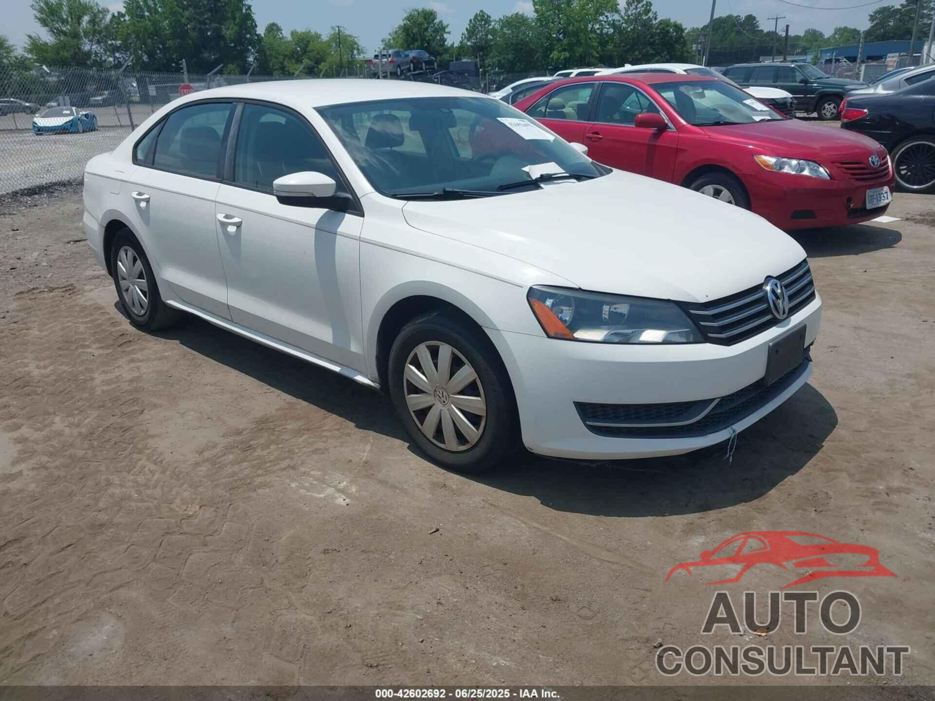 VOLKSWAGEN PASSAT 2013 - 1VWAP7A3XDC028293