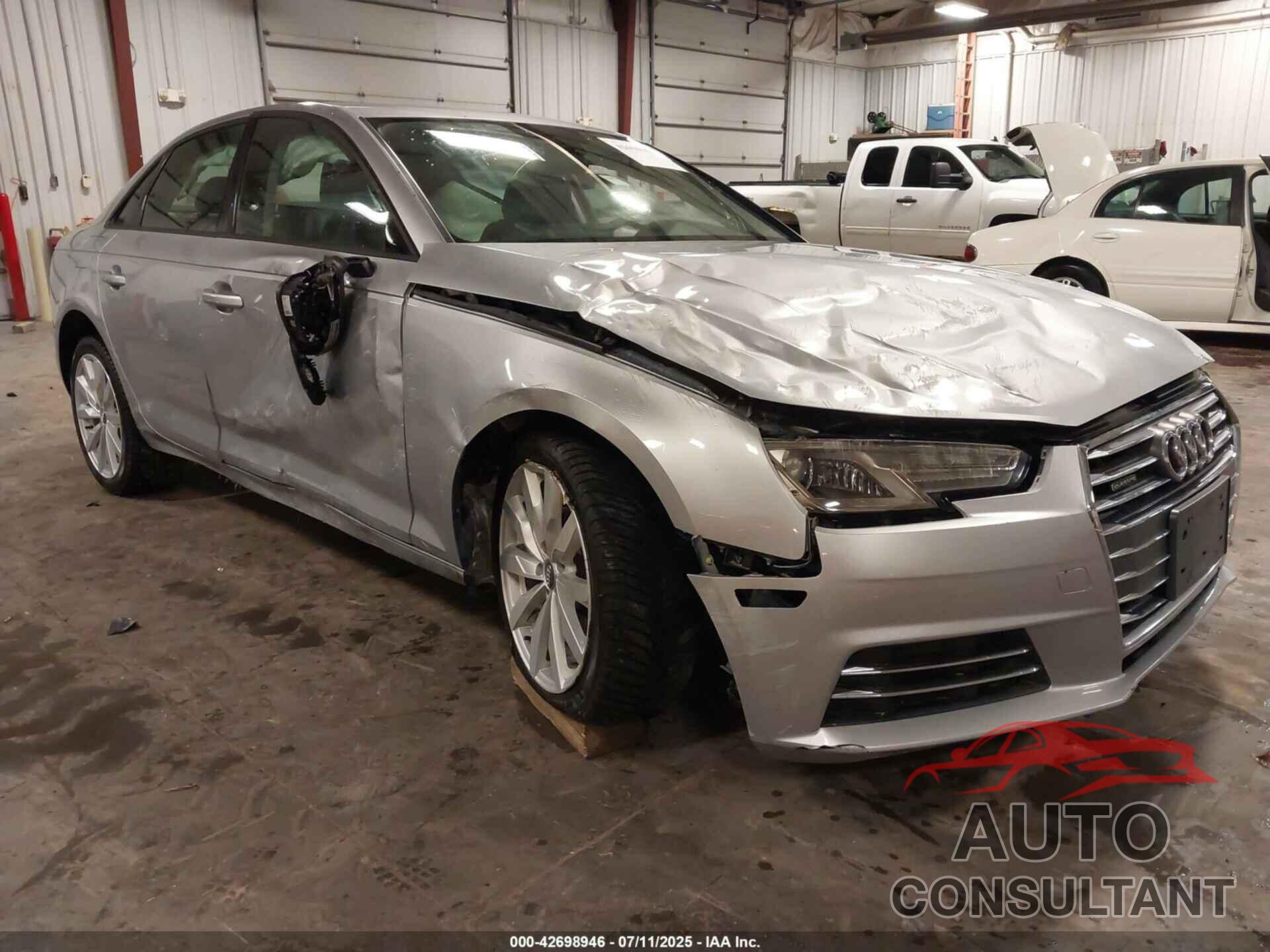 AUDI A4 2017 - WAUANAF42HN030666