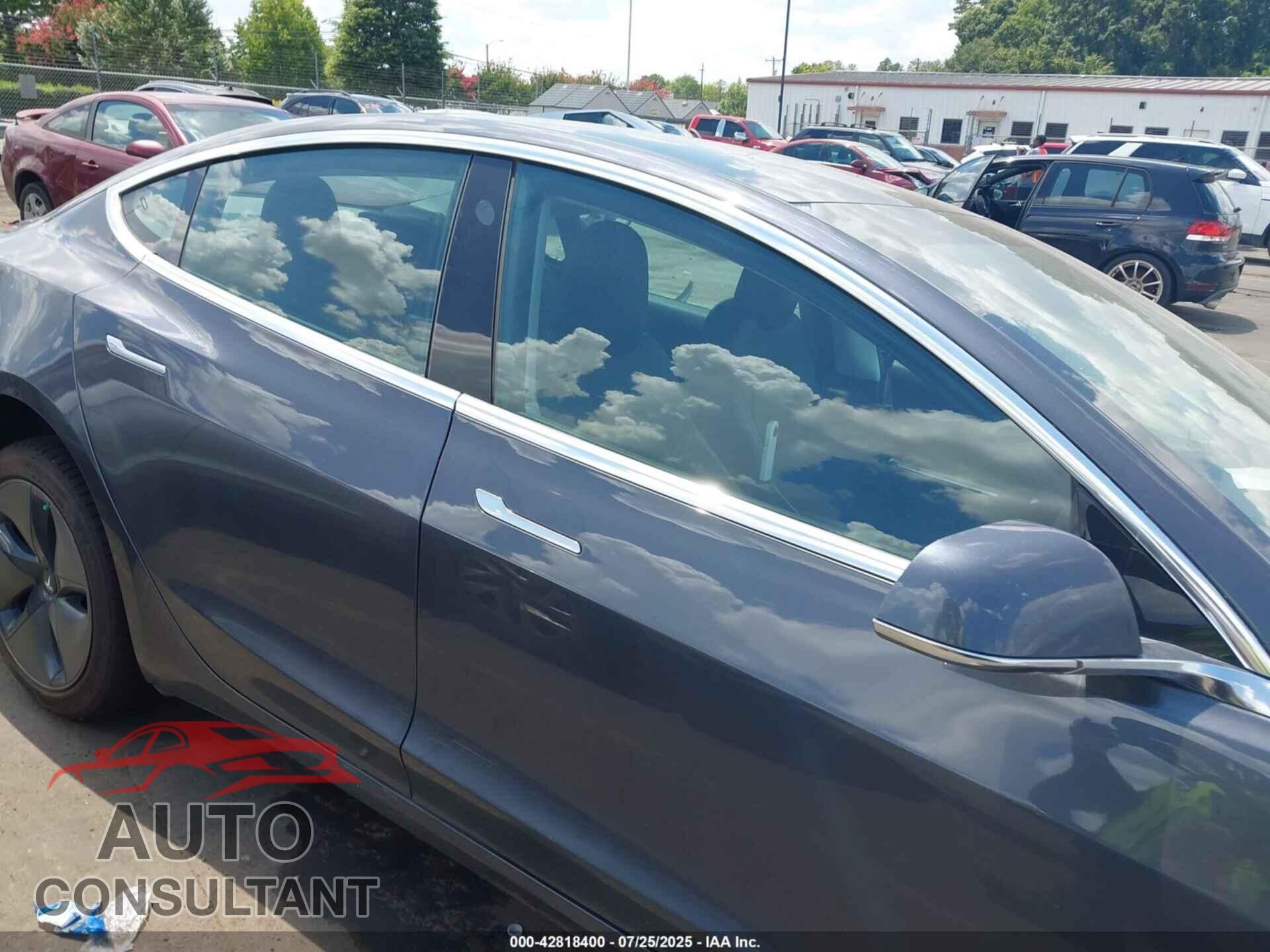 TESLA MODEL 3 2019 - 5YJ3E1EA9KF411245