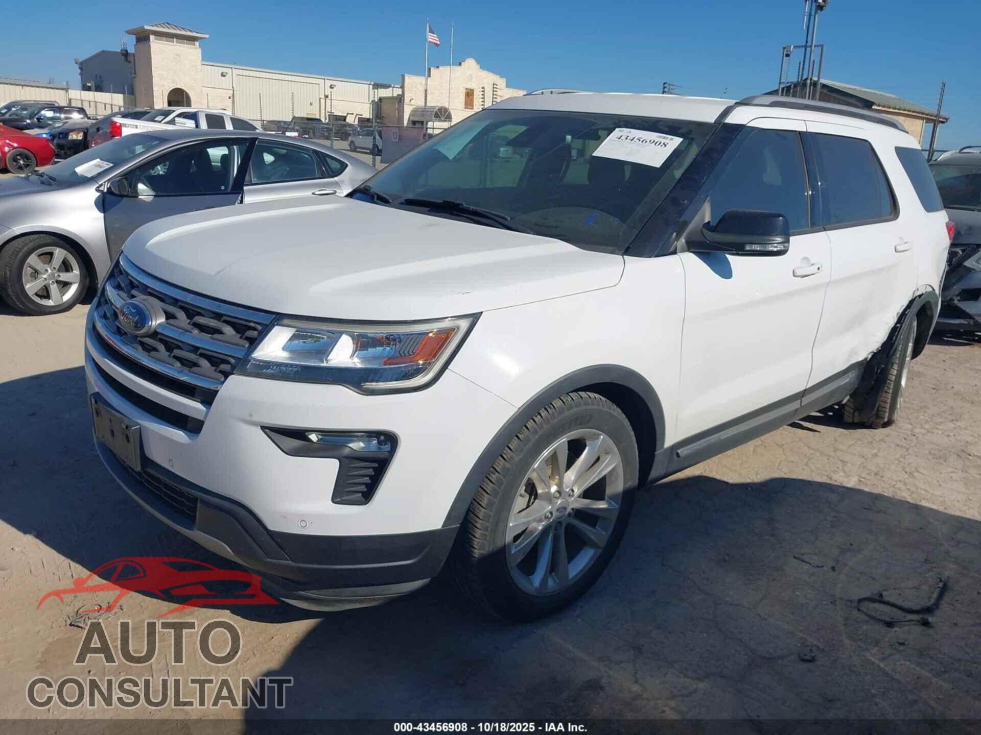 FORD EXPLORER 2018 - 1FM5K7D8XJGB77961
