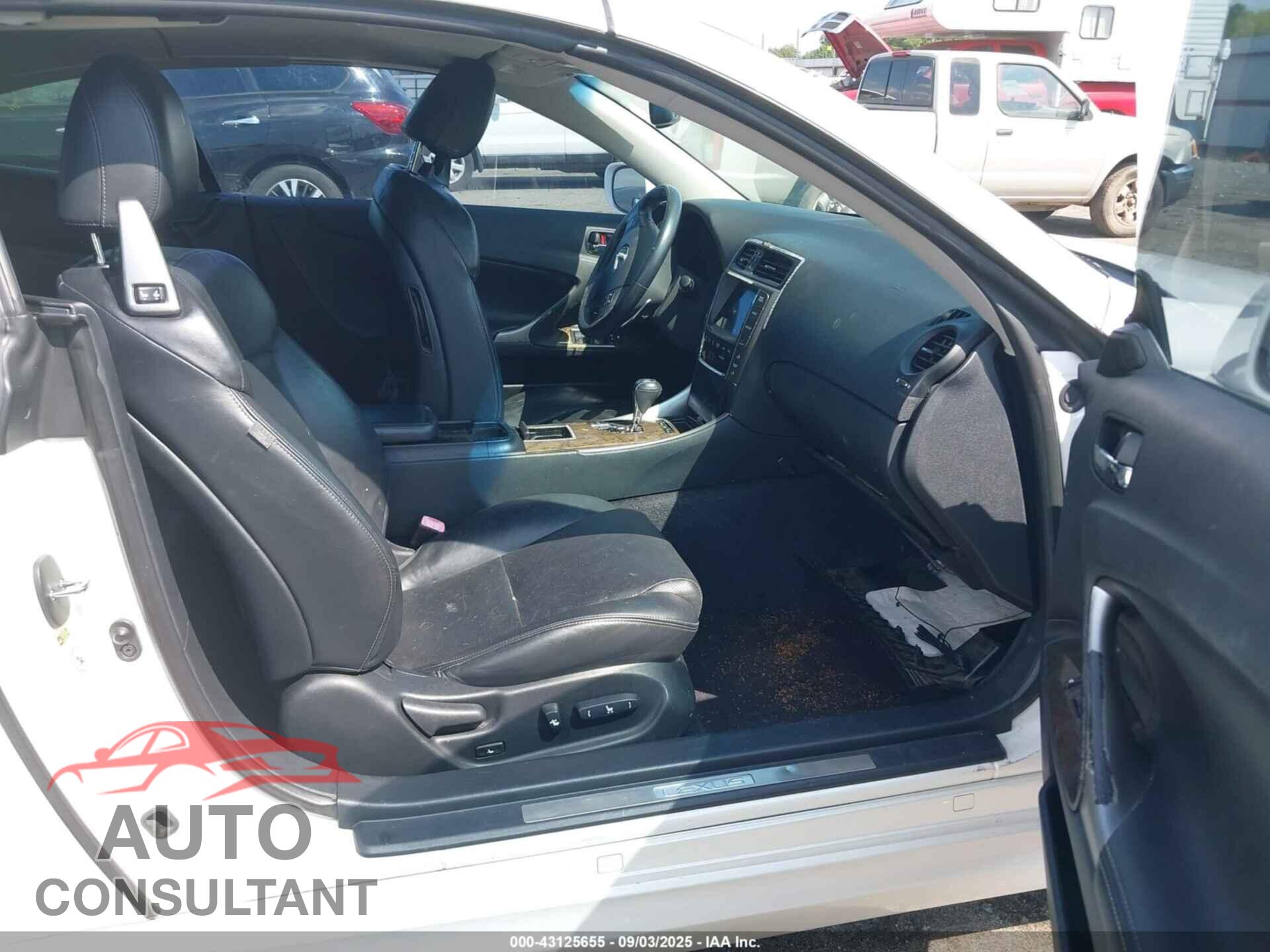 LEXUS IS 250C 2010 - JTHFF2C22A2511294