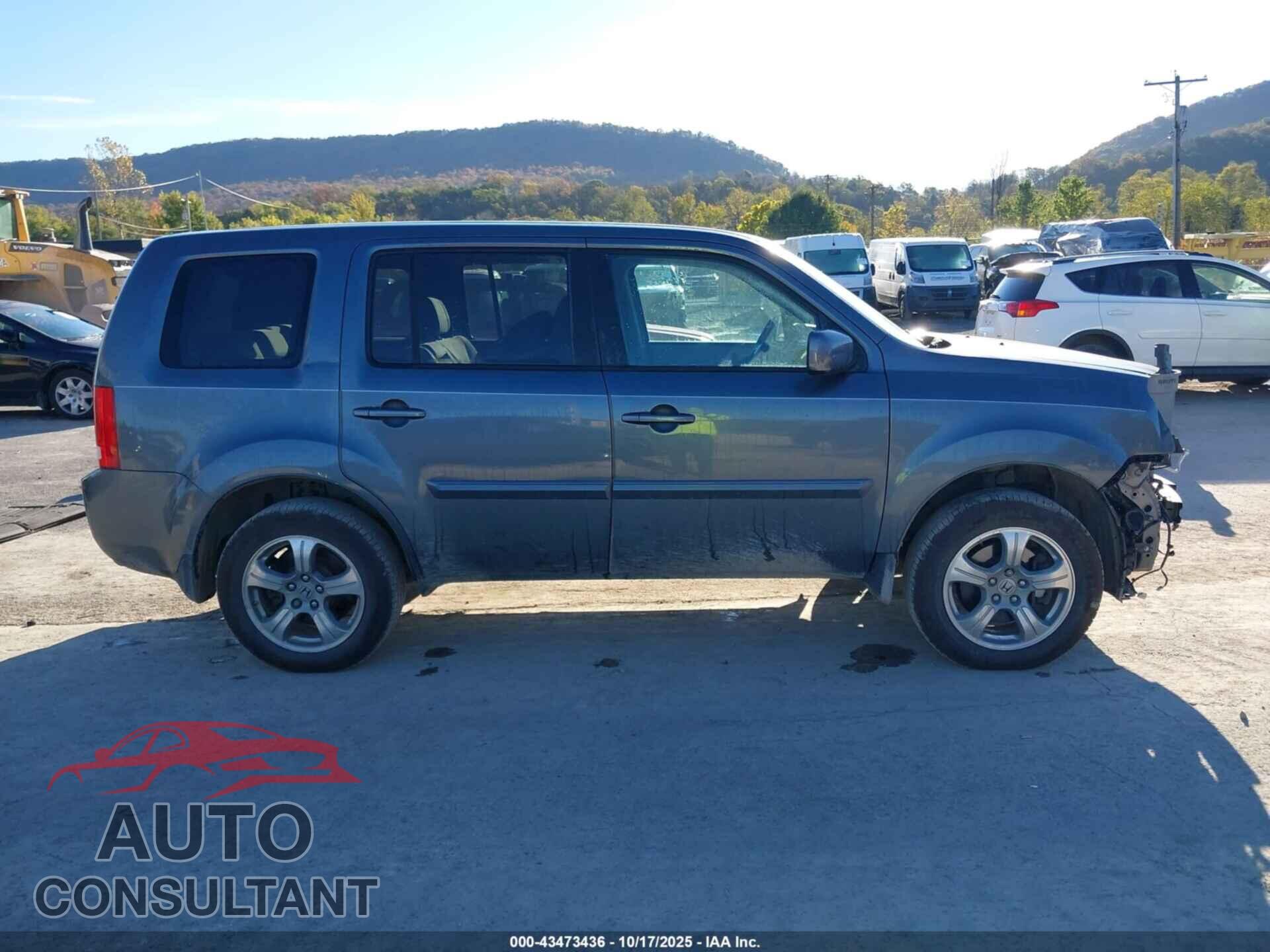 HONDA PILOT 2015 - 5FNYF4H47FB013421