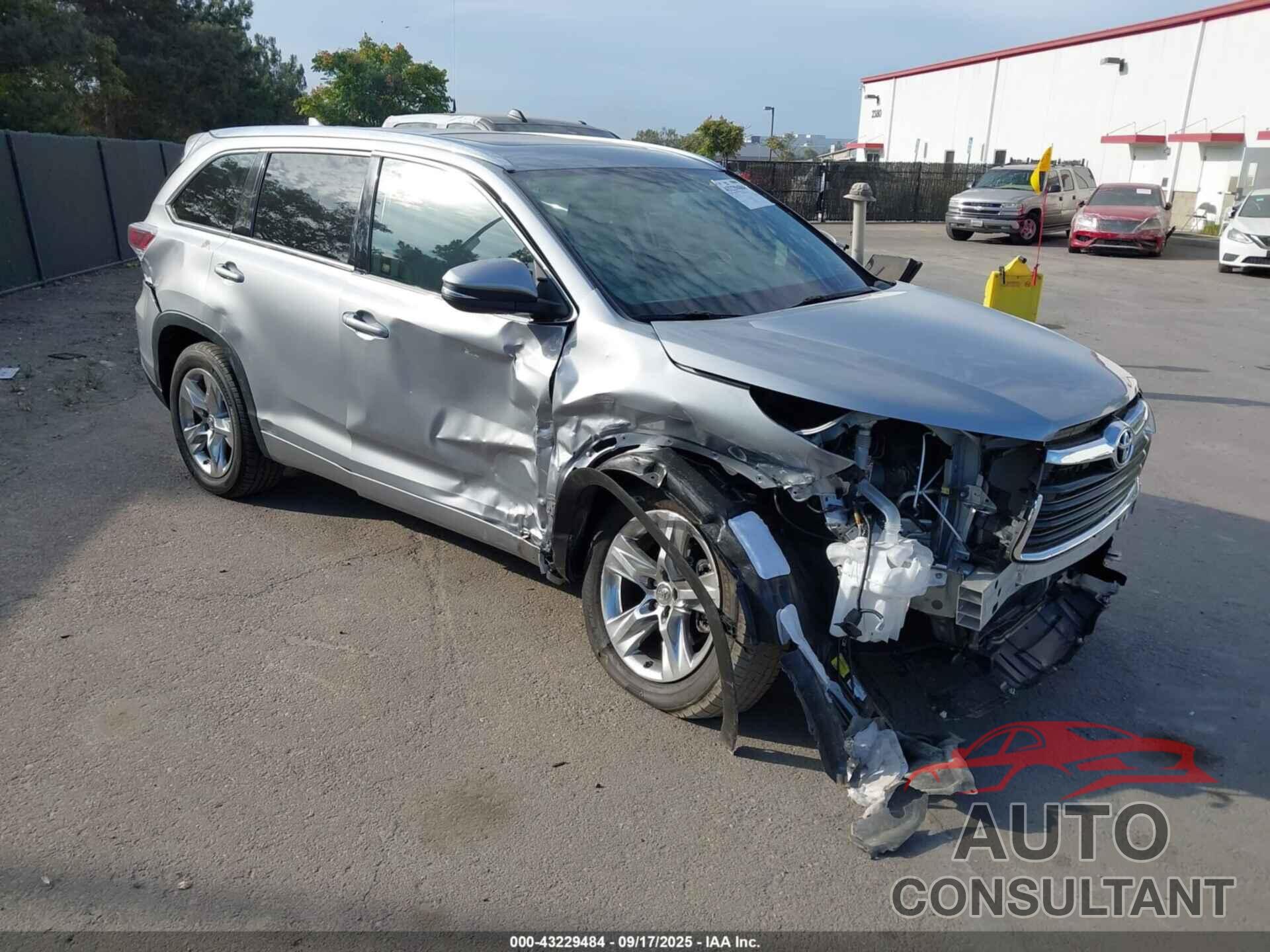 TOYOTA HIGHLANDER 2015 - 5TDYKRFH1FS104128