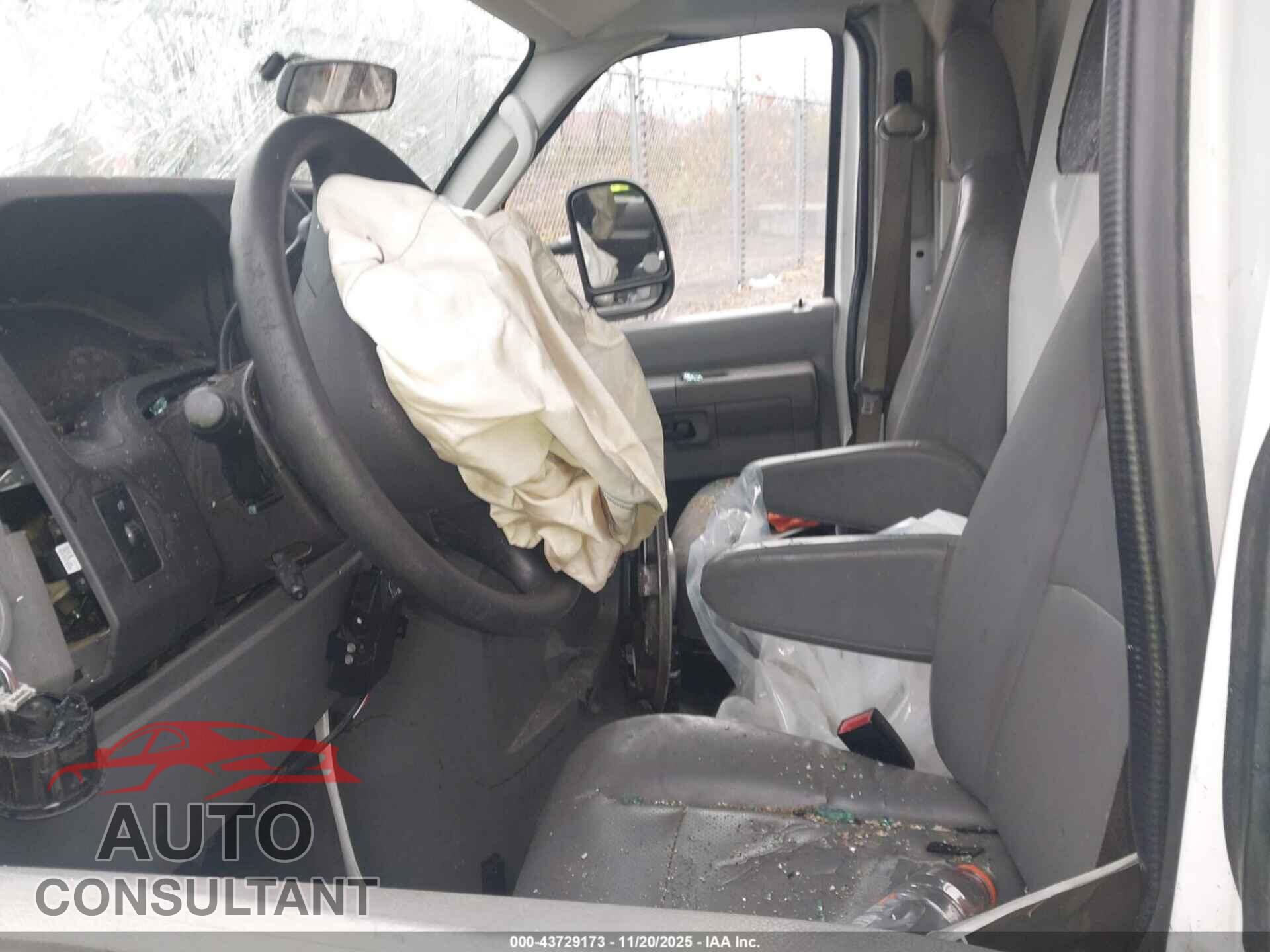 FORD E-350 CUTAWAY 2011 - 1FDSE3FL1BDA05583