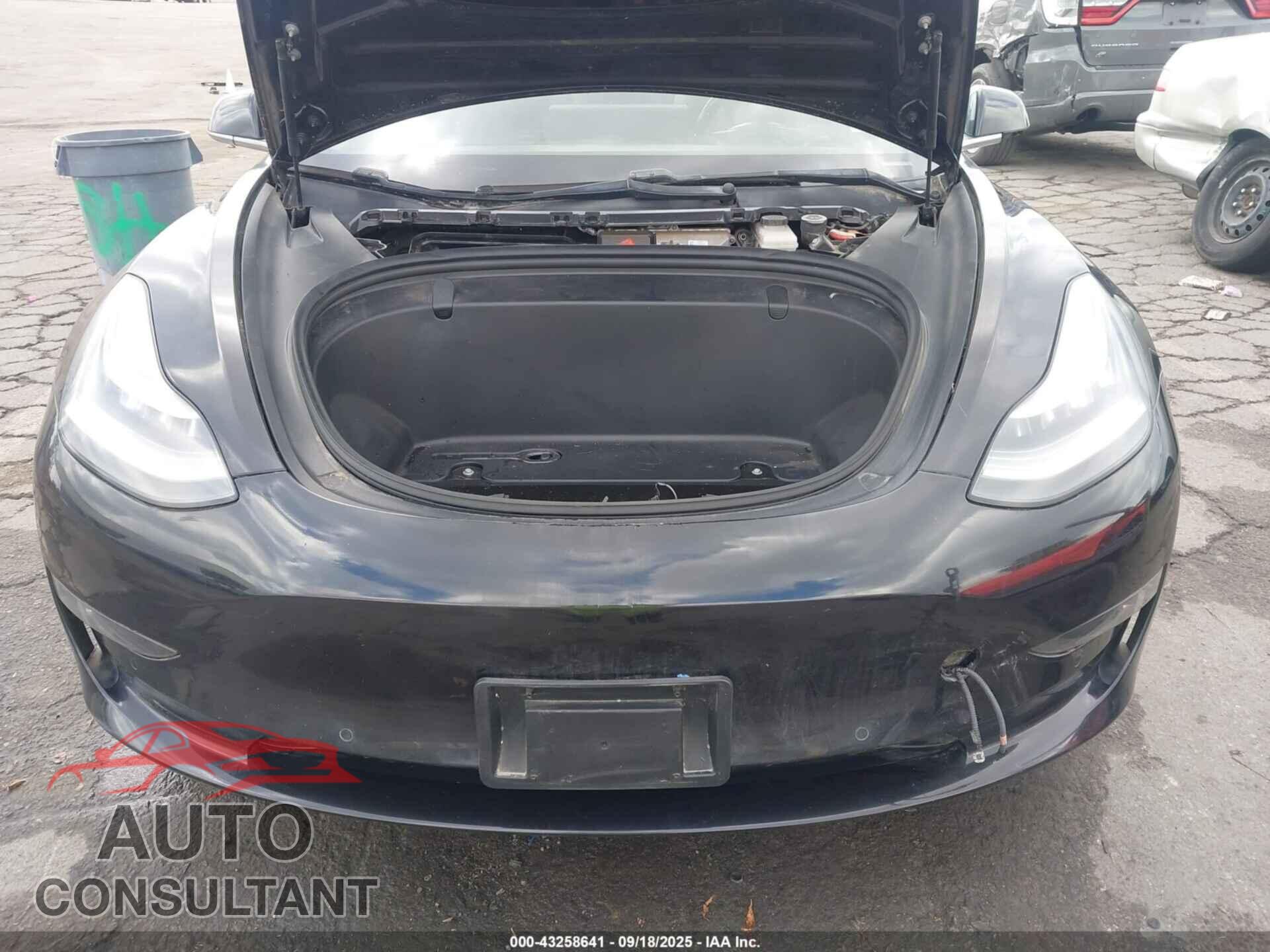 TESLA MODEL 3 2018 - 5YJ3E1EA4JF070268