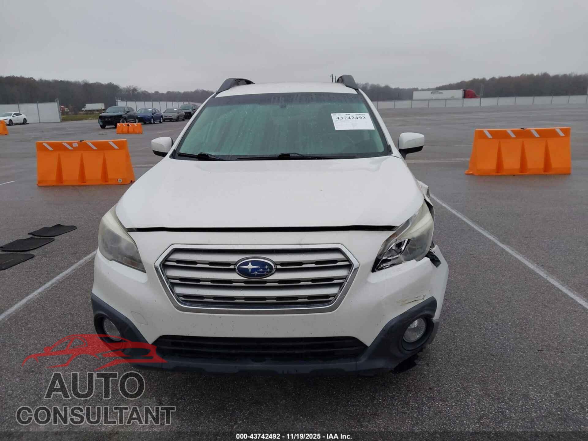 SUBARU OUTBACK 2015 - 4S4BSBCC7F3331097