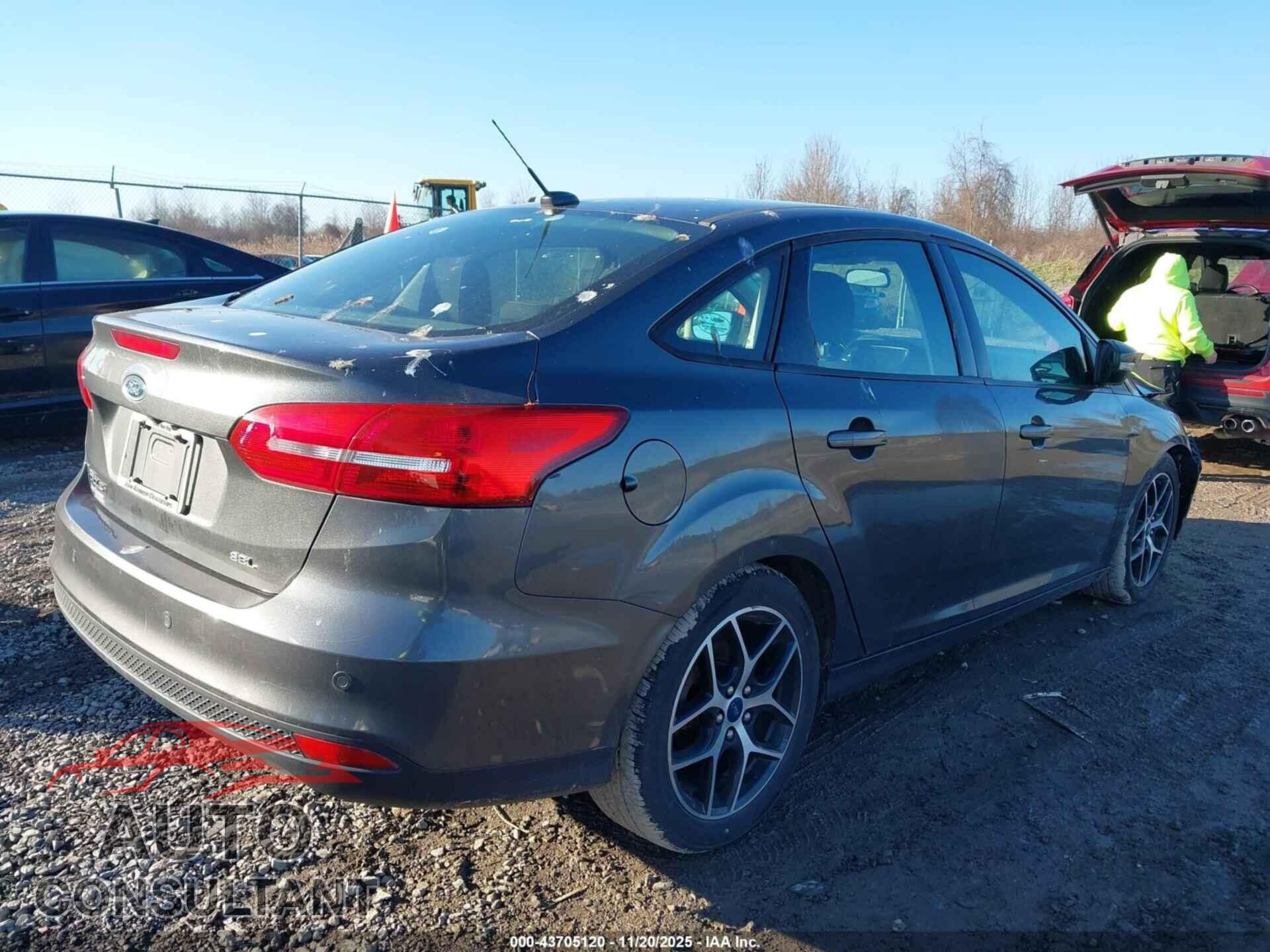 FORD FOCUS 2017 - 1FADP3H24HL321995