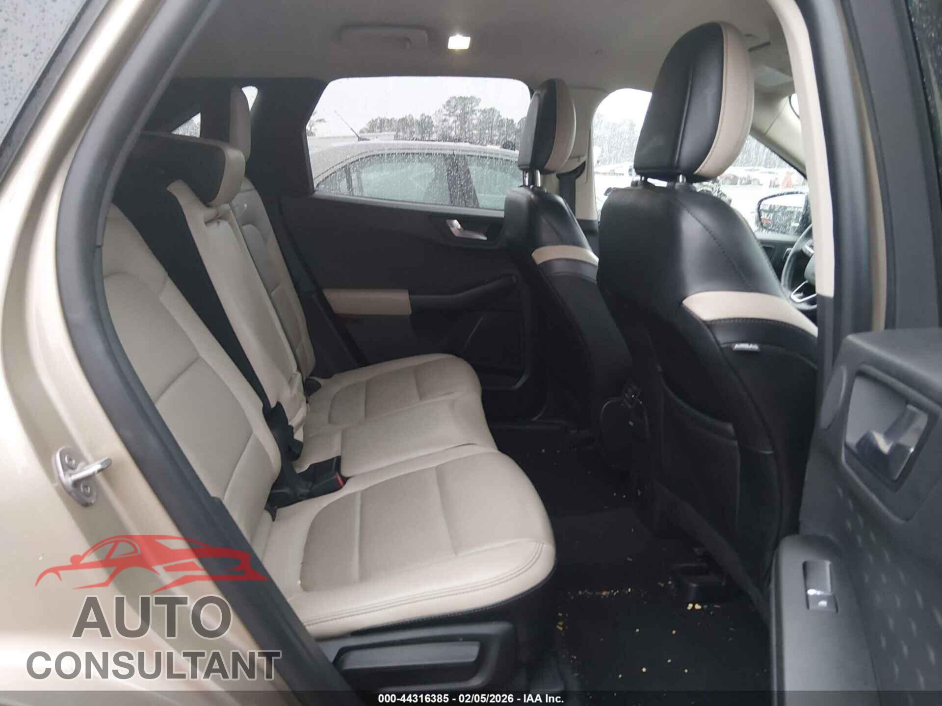 FORD ESCAPE 2020 - 1FMCU0DZ7LUA39655
