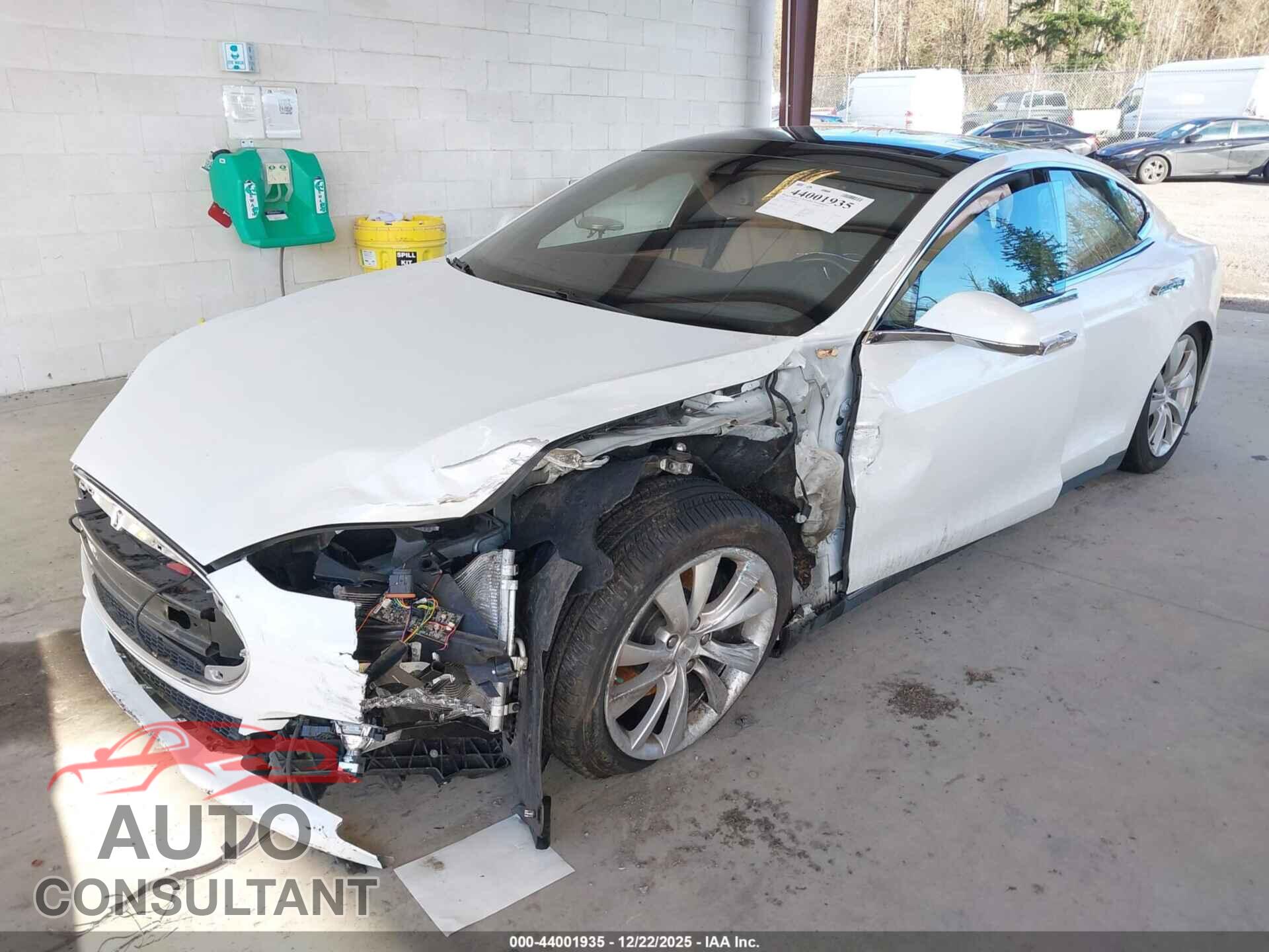 TESLA MODEL S 2015 - 5YJSA1H20FF084994