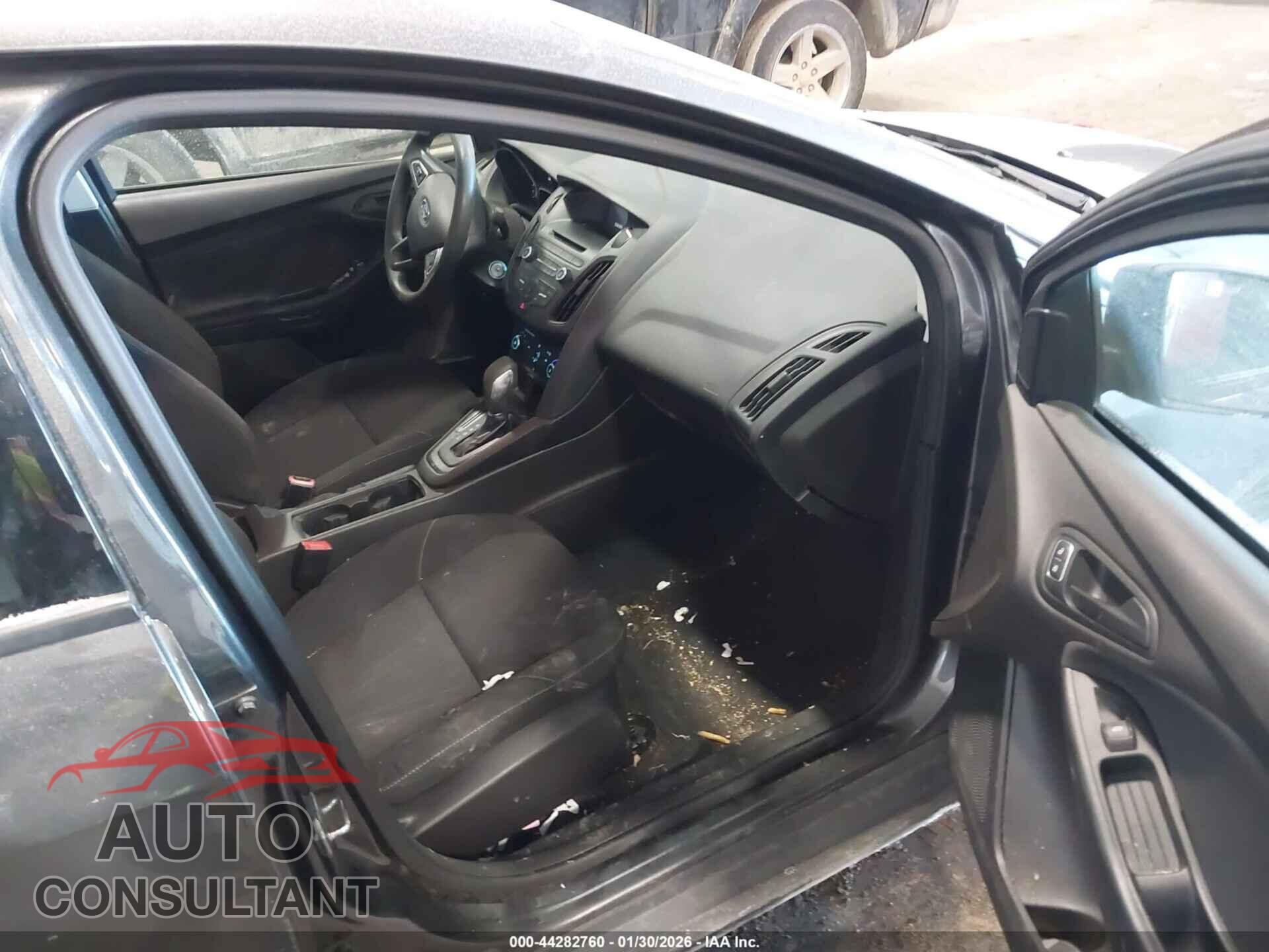 FORD FOCUS 2016 - 1FADP3E26GL259583
