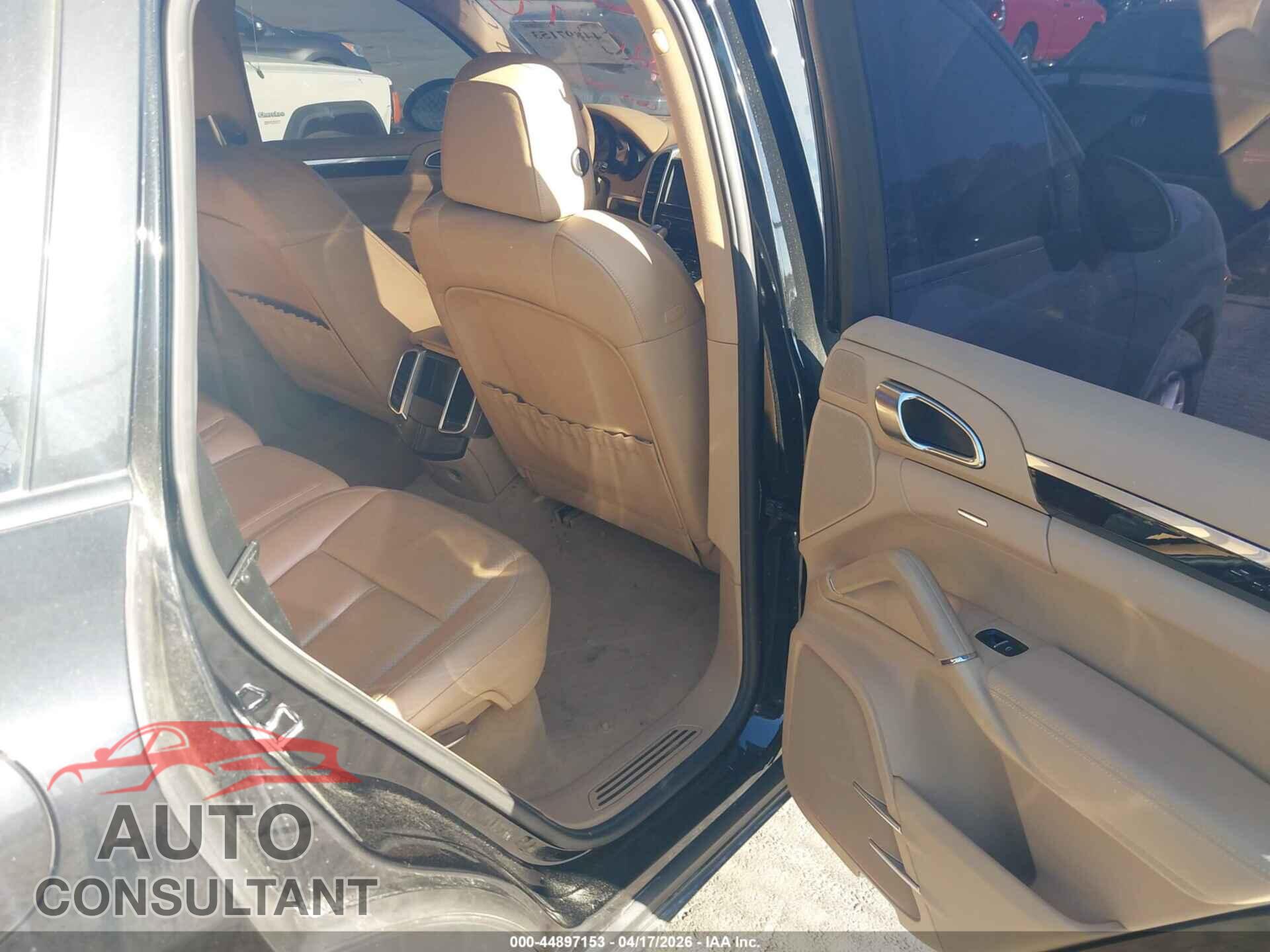 PORSCHE CAYENNE 2011 - WP1AA2A23BLA03780