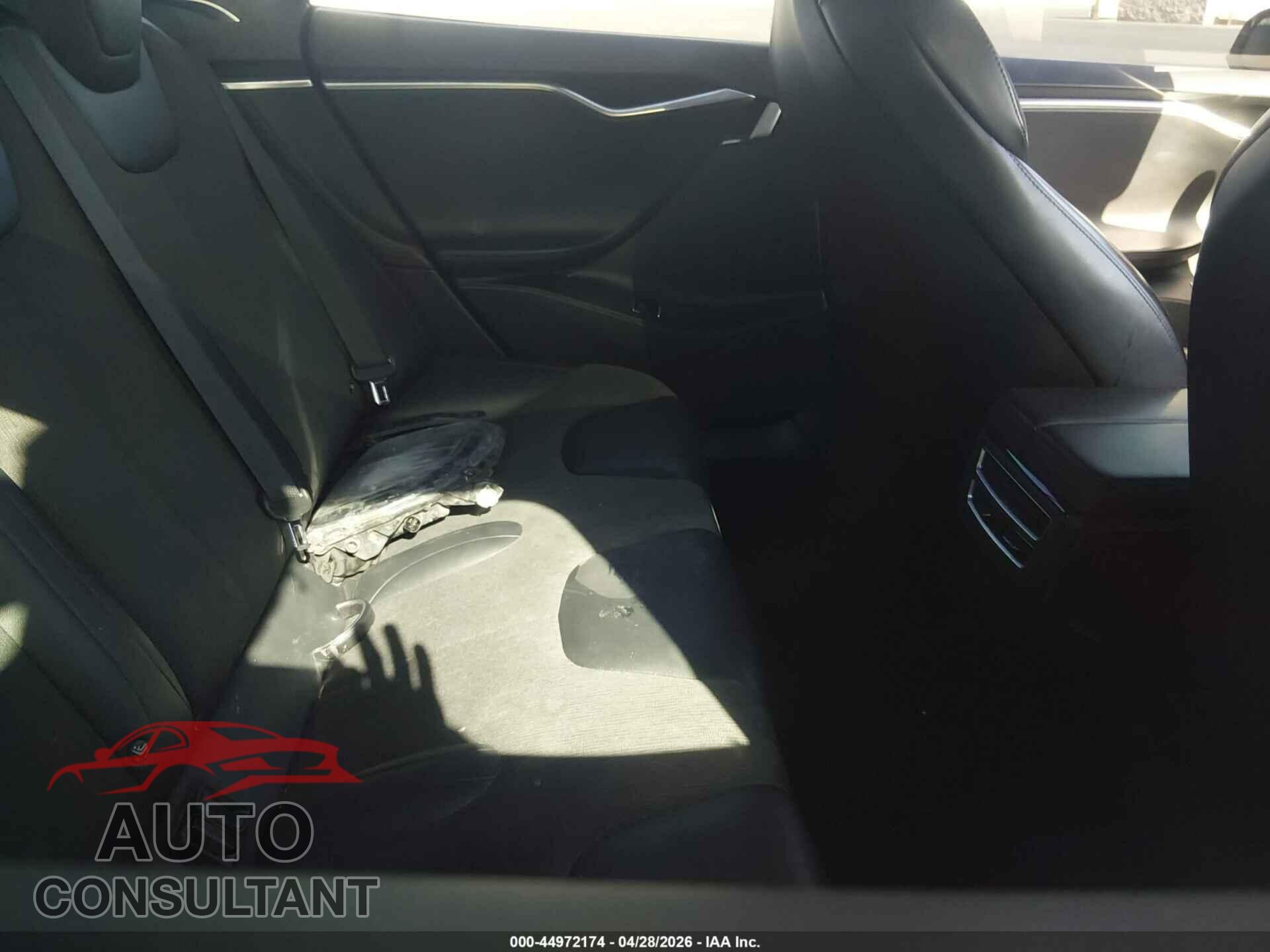 TESLA MODEL S 2017 - 5YJSA1E11HF208883