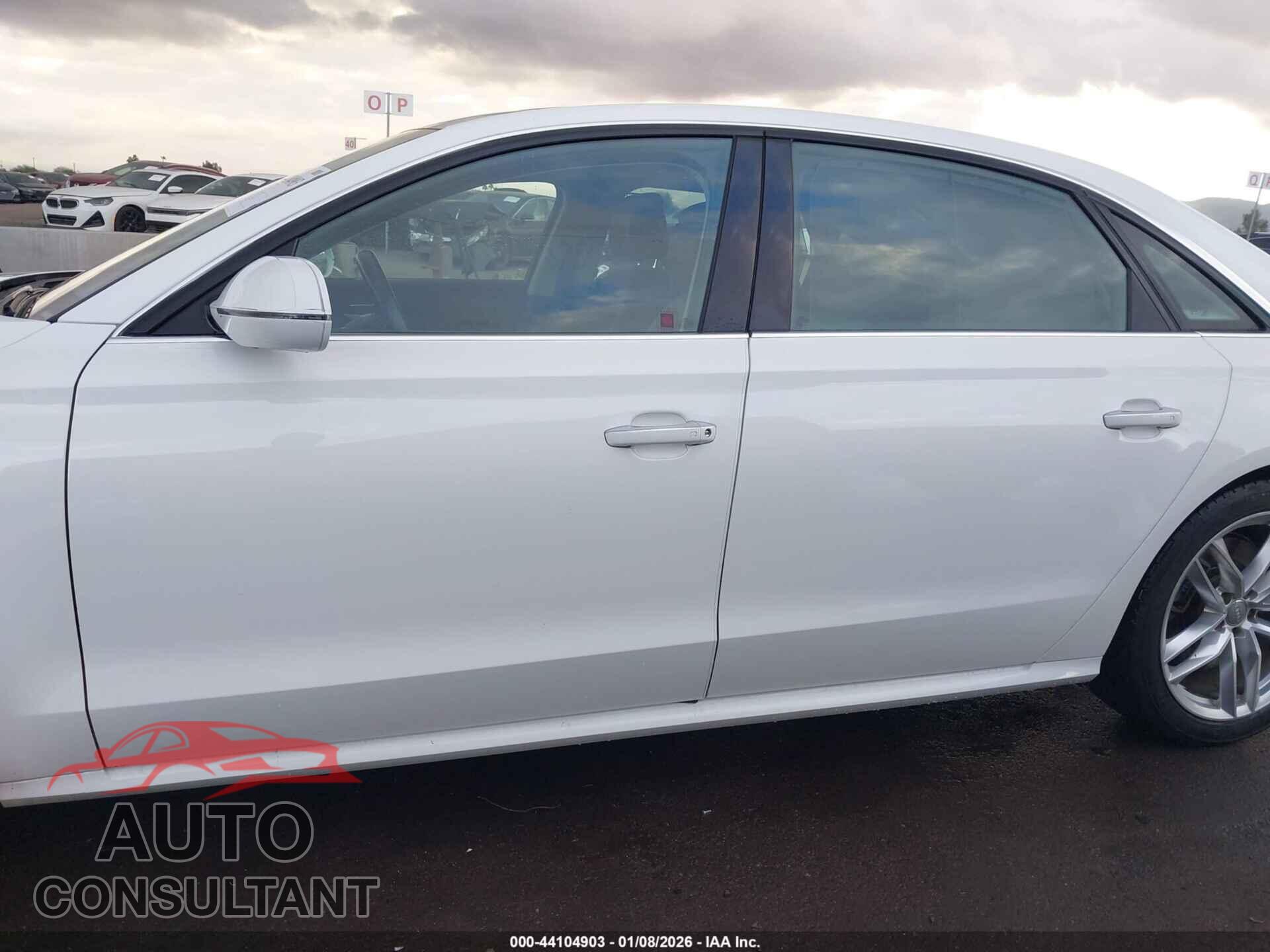 AUDI A8 L 2016 - WAU43AFD3GN006491