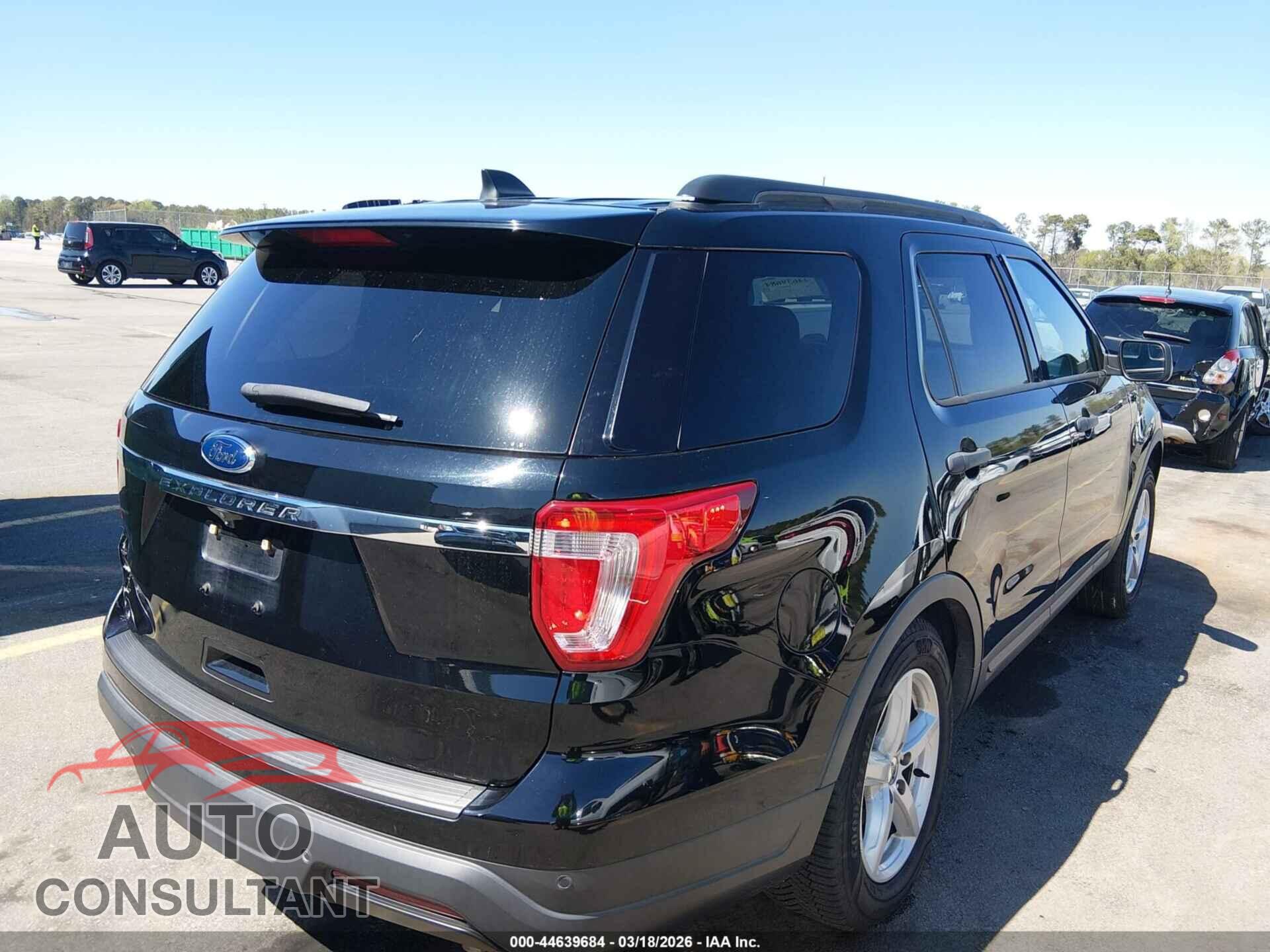 FORD EXPLORER 2018 - 1FM5K7B82JGB00178