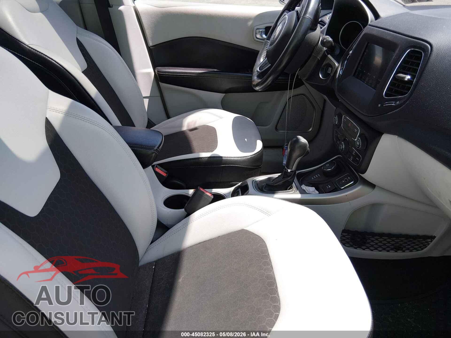 JEEP COMPASS 2020 - 3C4NJDBB8LT143164