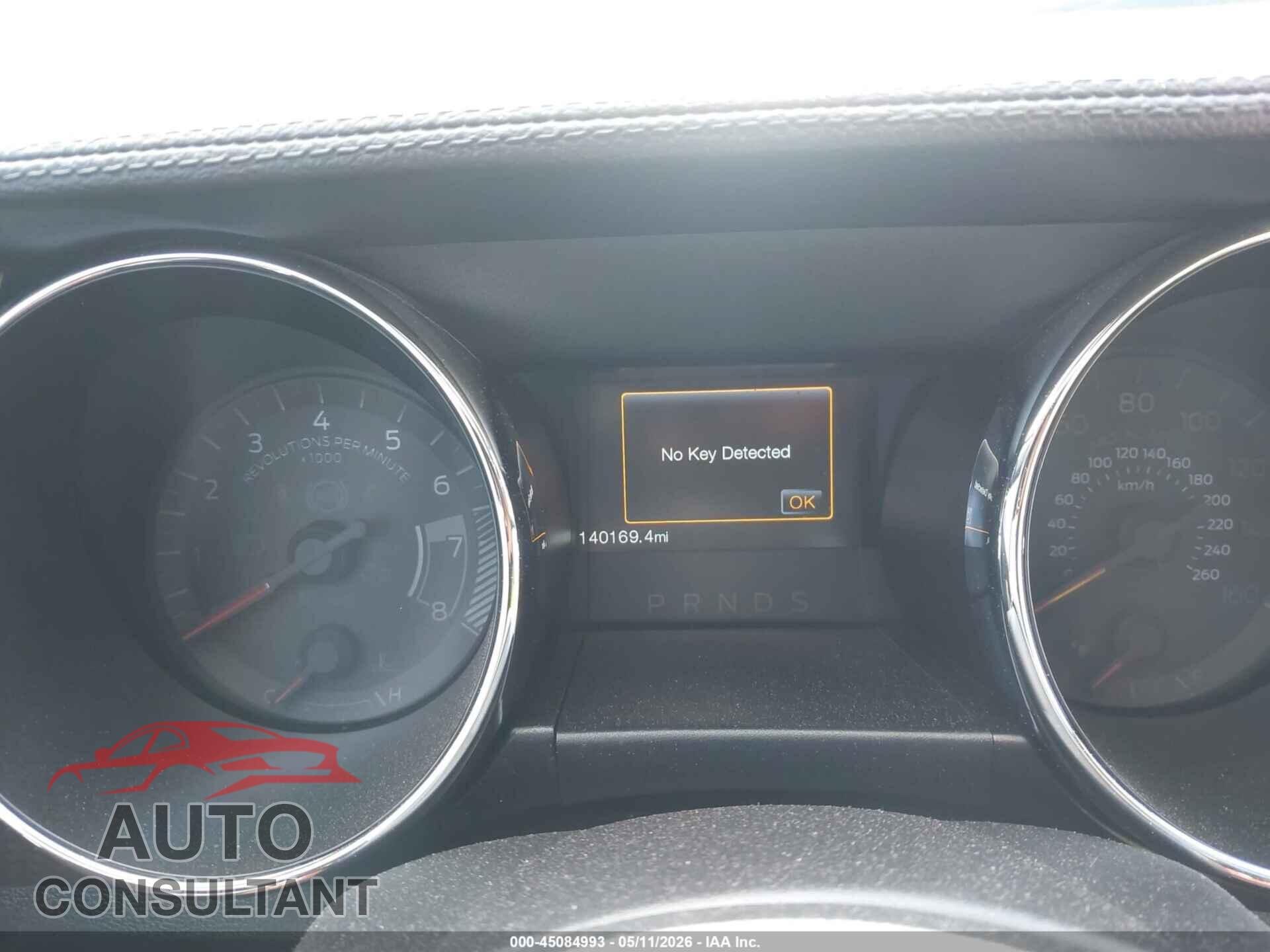 FORD MUSTANG 2015 - 1FATP8UH8F5357192