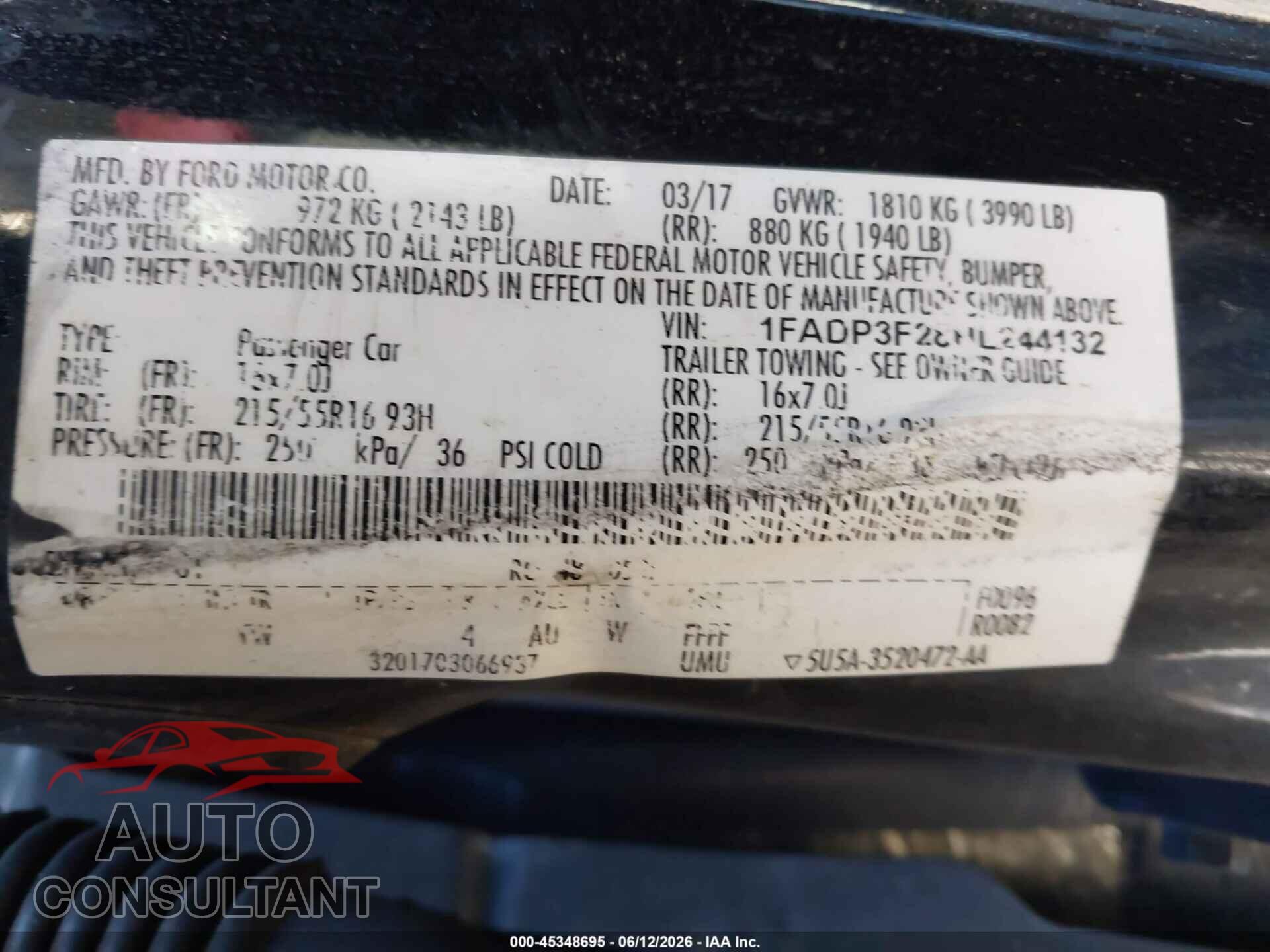 FORD FOCUS 2017 - 1FADP3F28HL244132