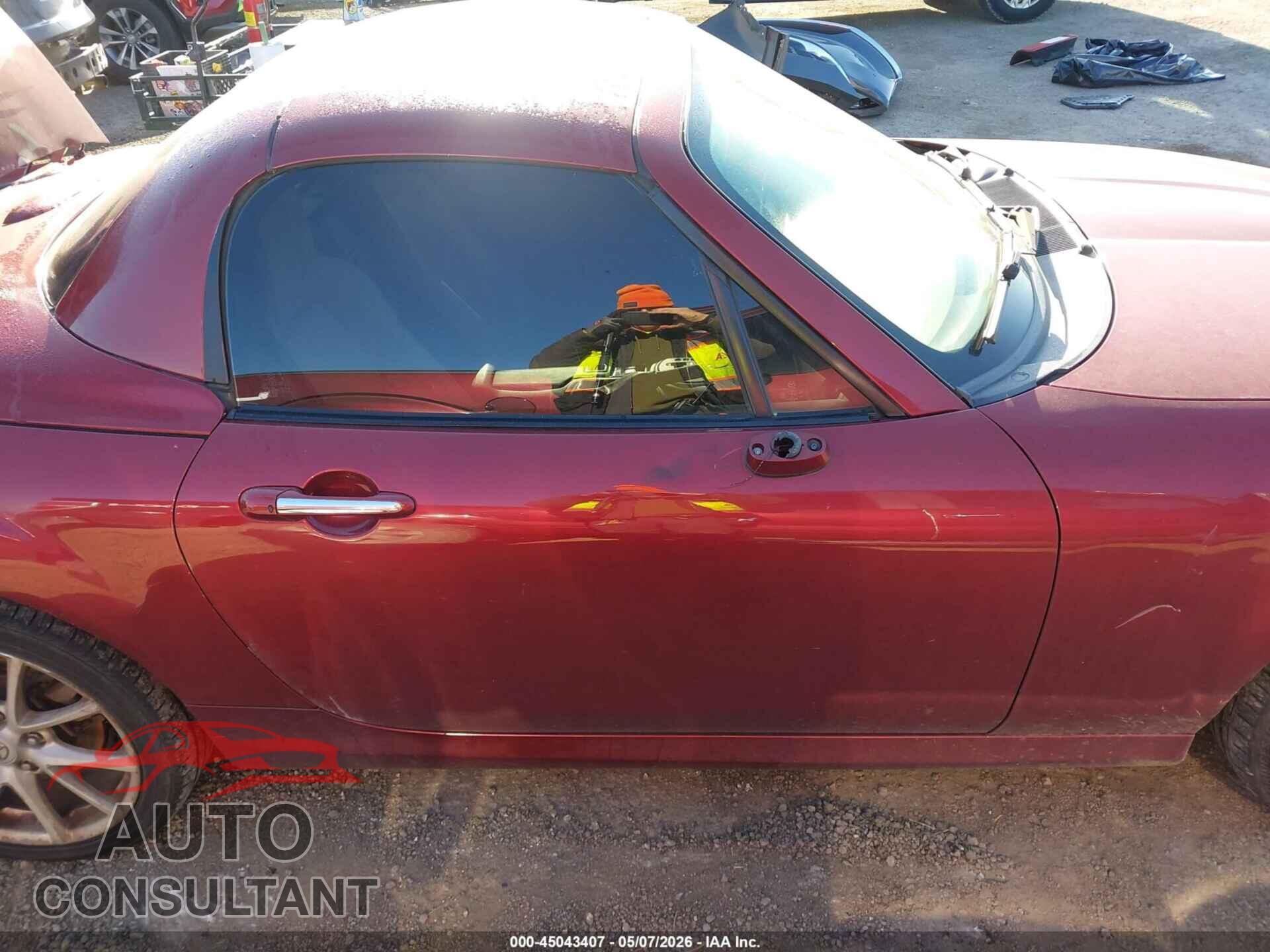 MAZDA MX-5 MIATA 2011 - JM1NC2PF2B0219497