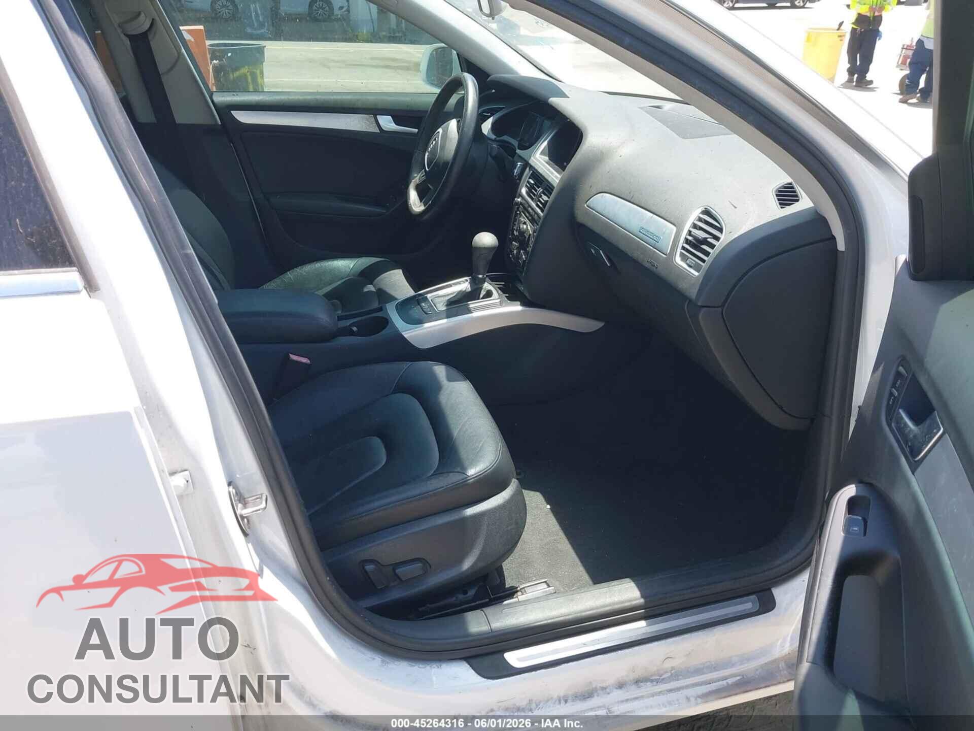 AUDI A4 2012 - WAUBFAFL7CN005232