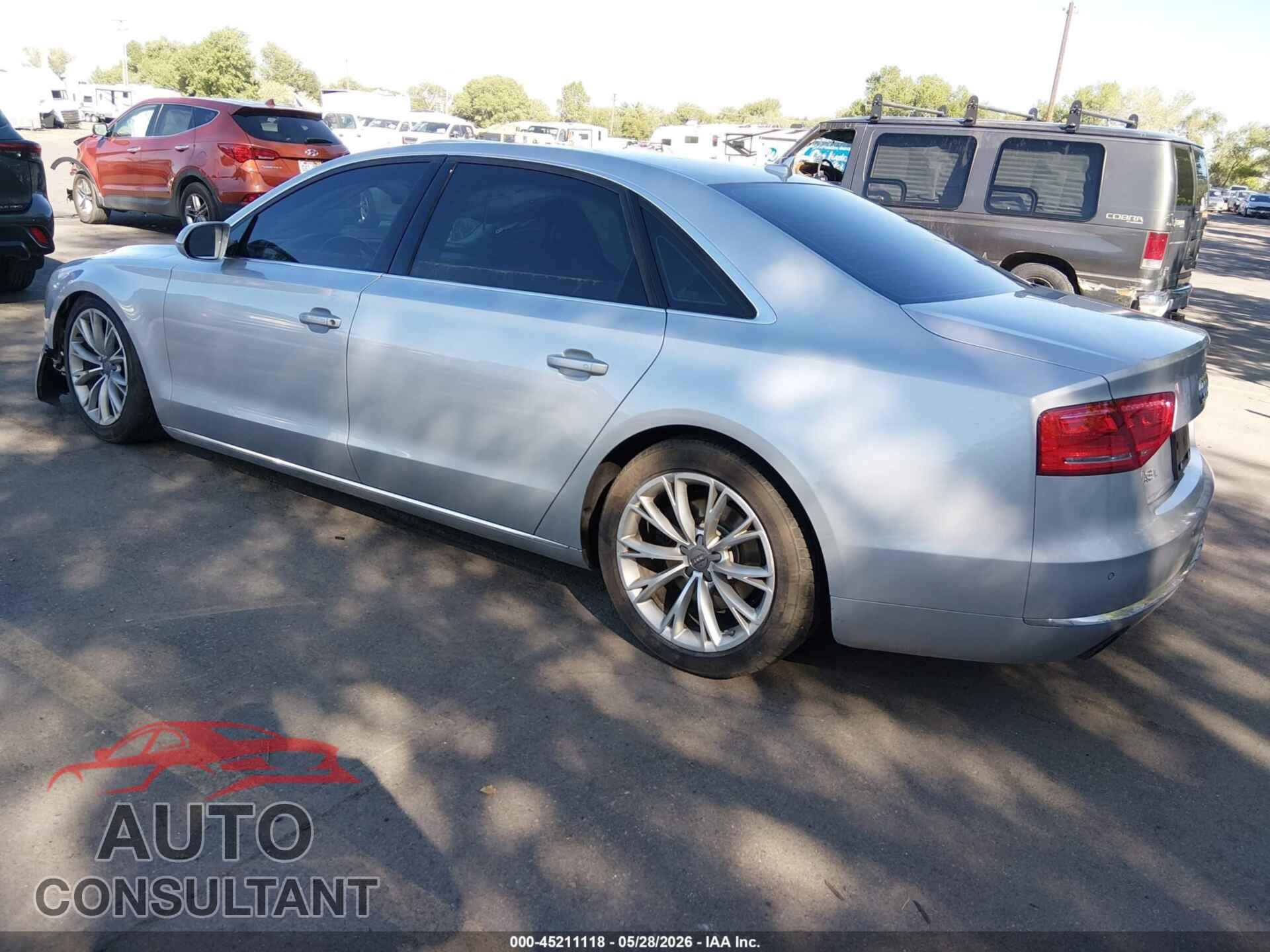 AUDI A8 L 2013 - WAURGAFD3DN032966
