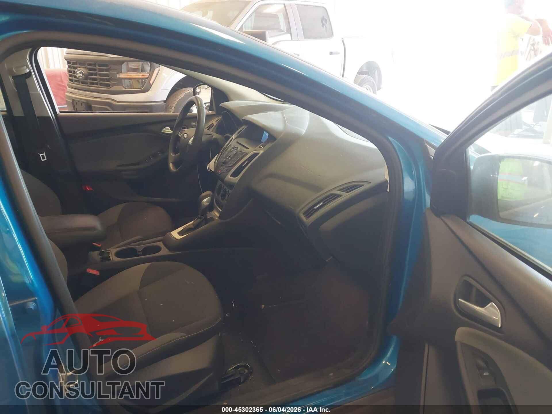 FORD FOCUS 2014 - 1FADP3F20EL428914