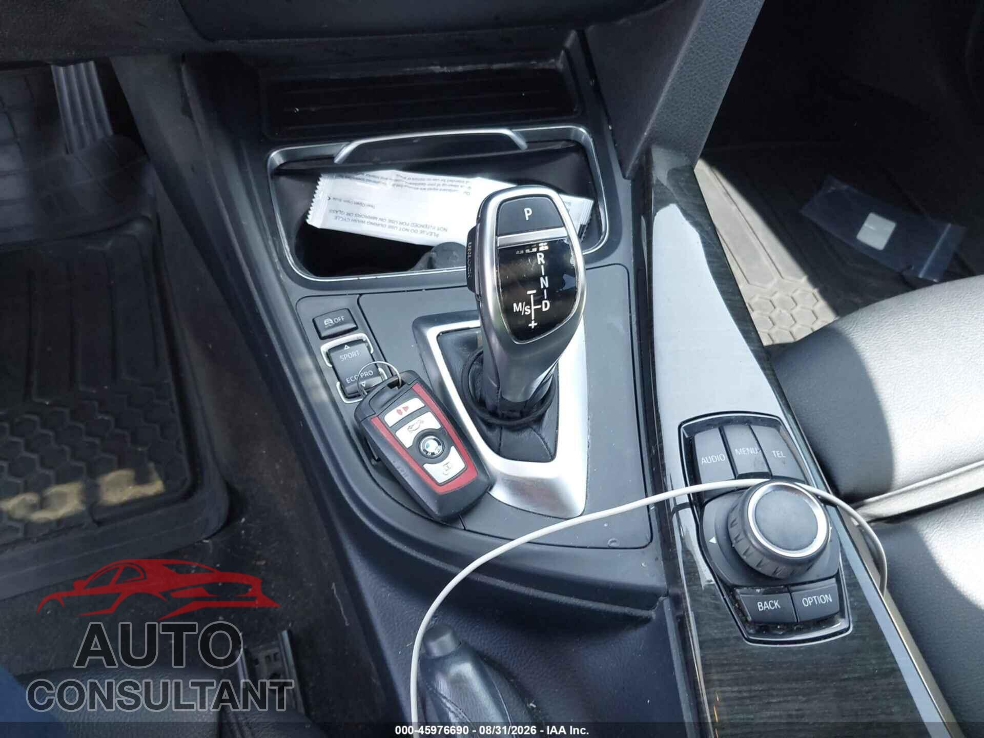 BMW 328I 2016 - WBA8E9G55GNU30420