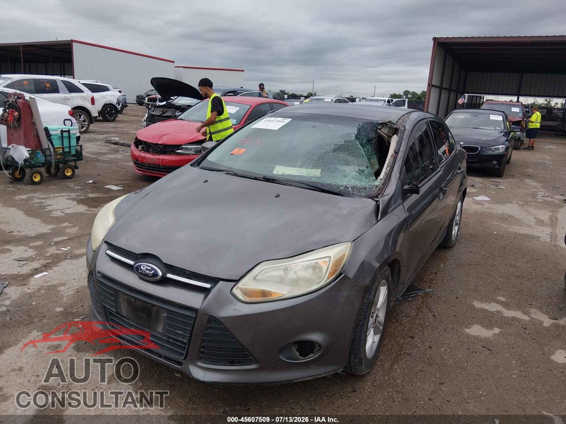 FORD FOCUS 2014 - 1FADP3F23EL266258