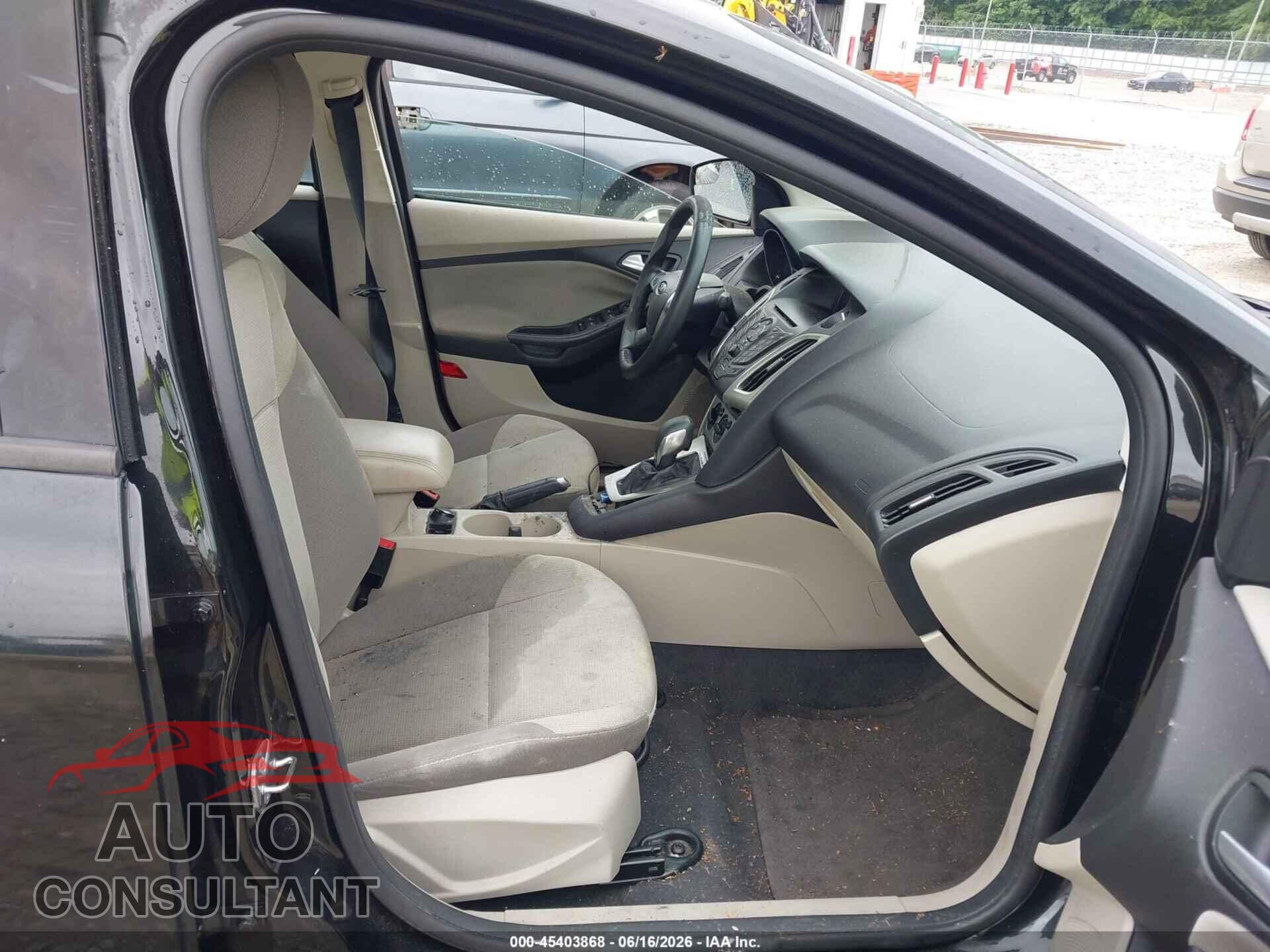 FORD FOCUS 2014 - 1FADP3F2XEL386882