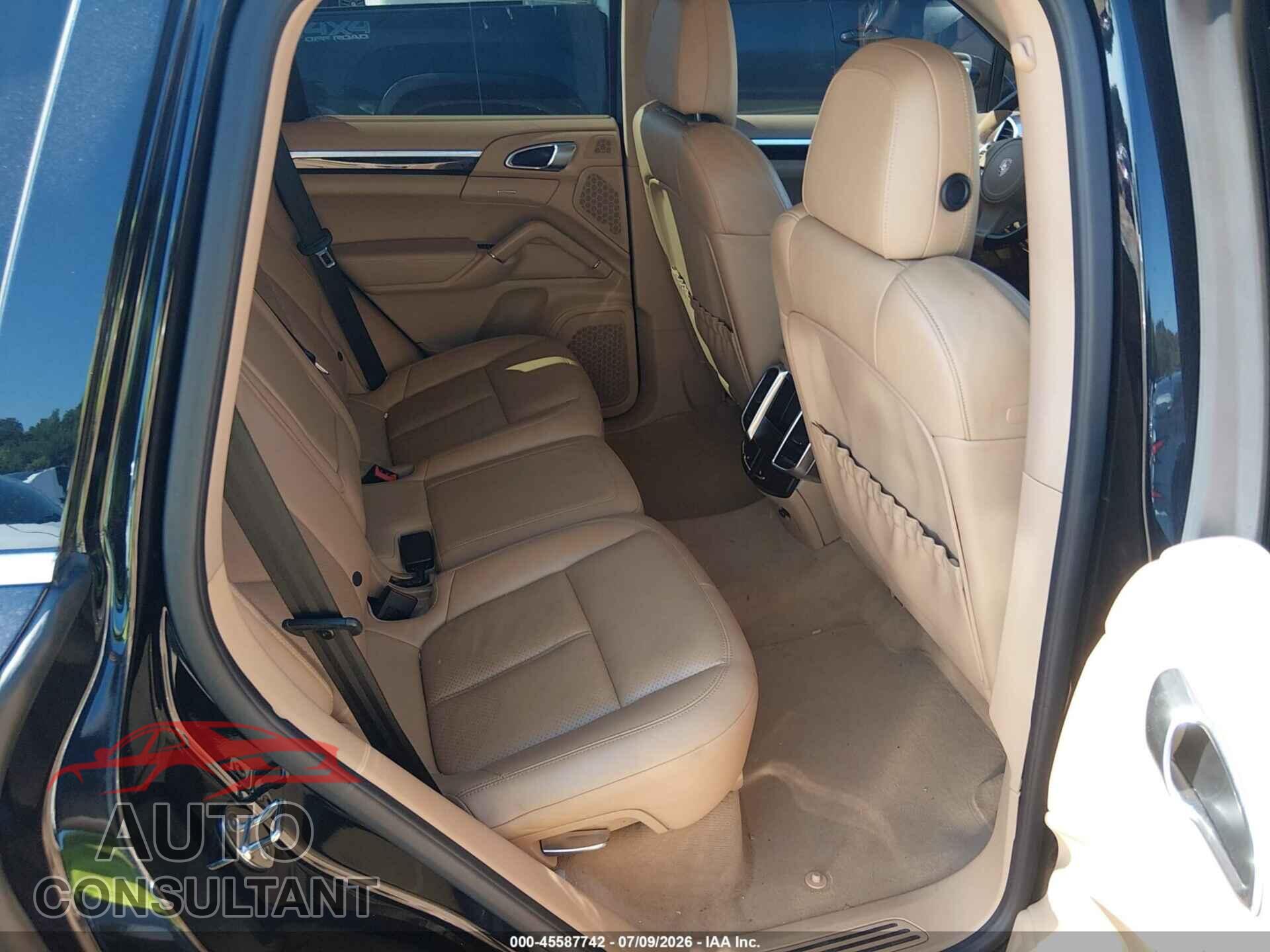 PORSCHE CAYENNE 2013 - WP1AA2A22DLA08505