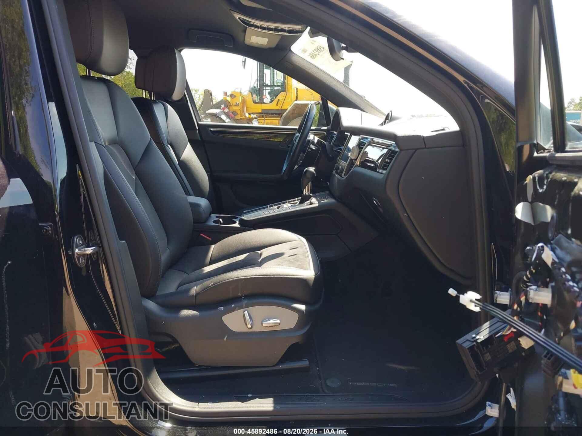 PORSCHE MACAN 2018 - WP1AA2A58JLB18822