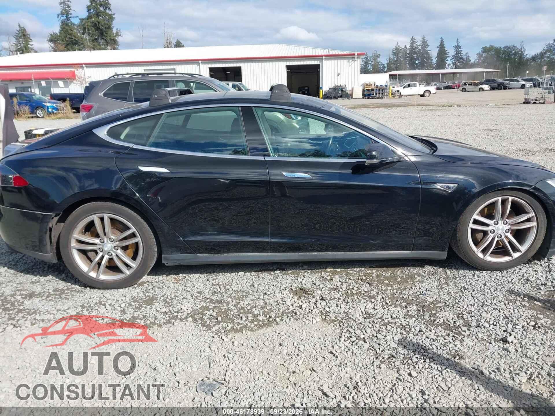 TESLA MODEL S 2013 - 5YJSA1CP4DFP23376