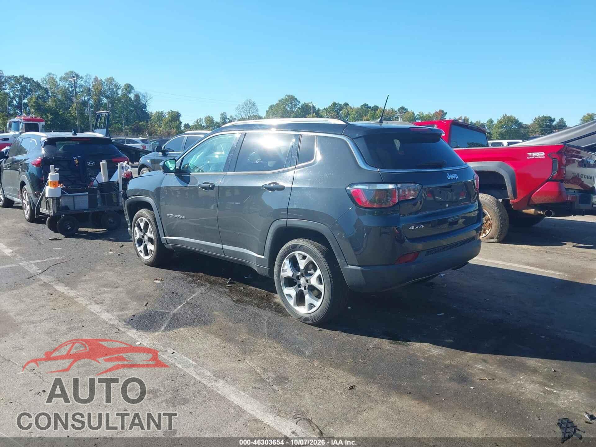 JEEP COMPASS 2018 - 3C4NJDCB2JT282346