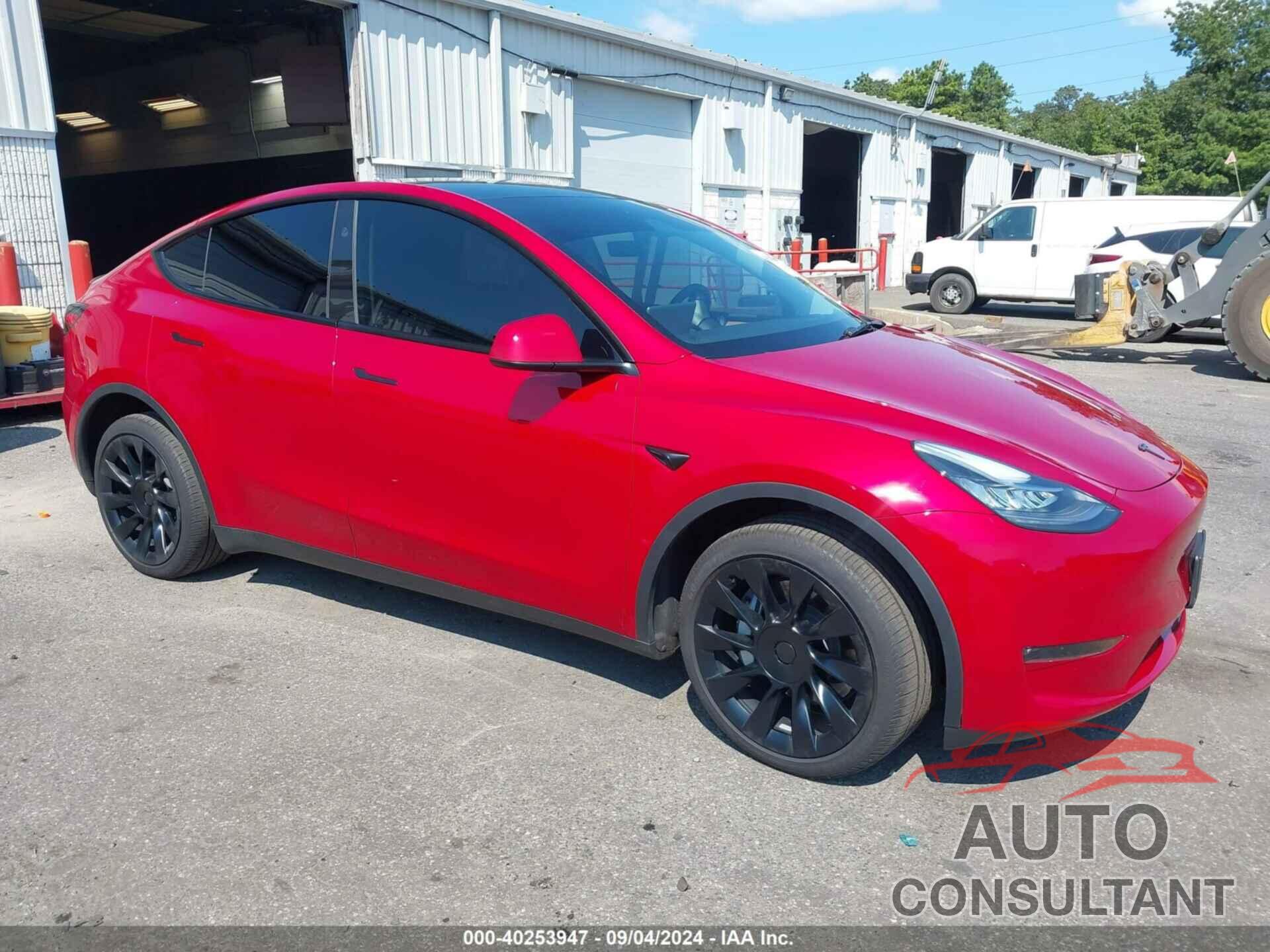 TESLA MODEL Y 2023 - 7SAYGDEE4PA136797