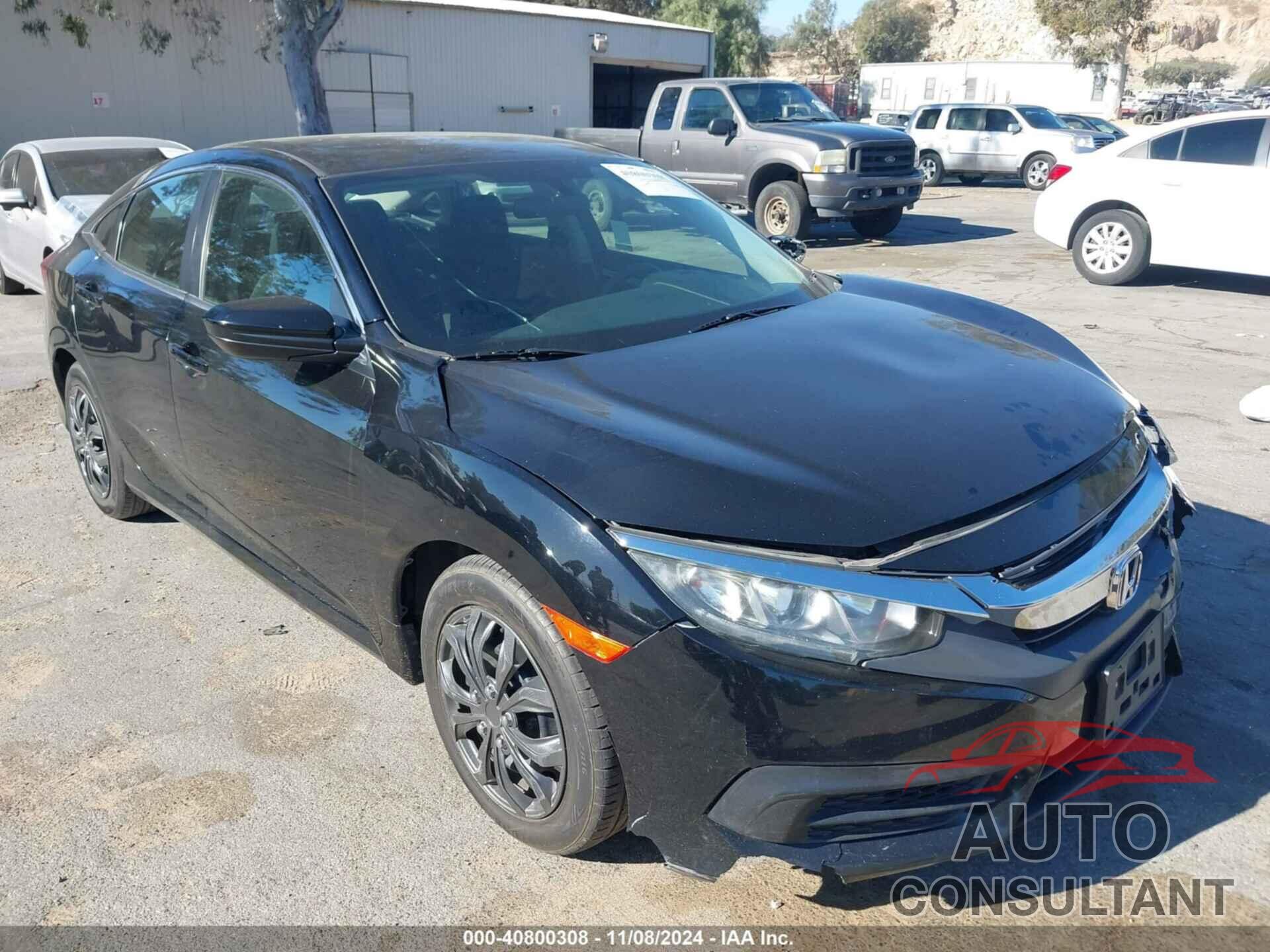 HONDA CIVIC 2018 - 2HGFC2F58JH588597