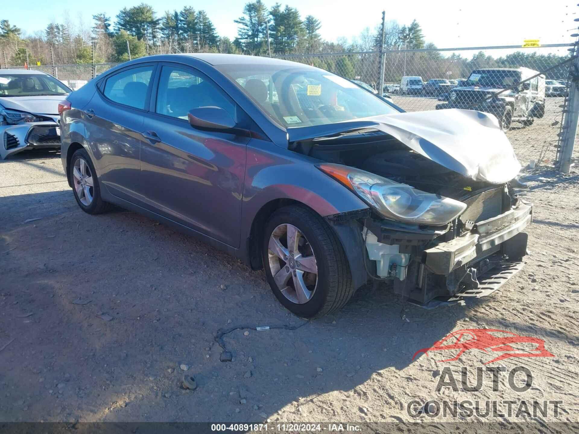 HYUNDAI ELANTRA 2013 - 5NPDH4AE3DH400221