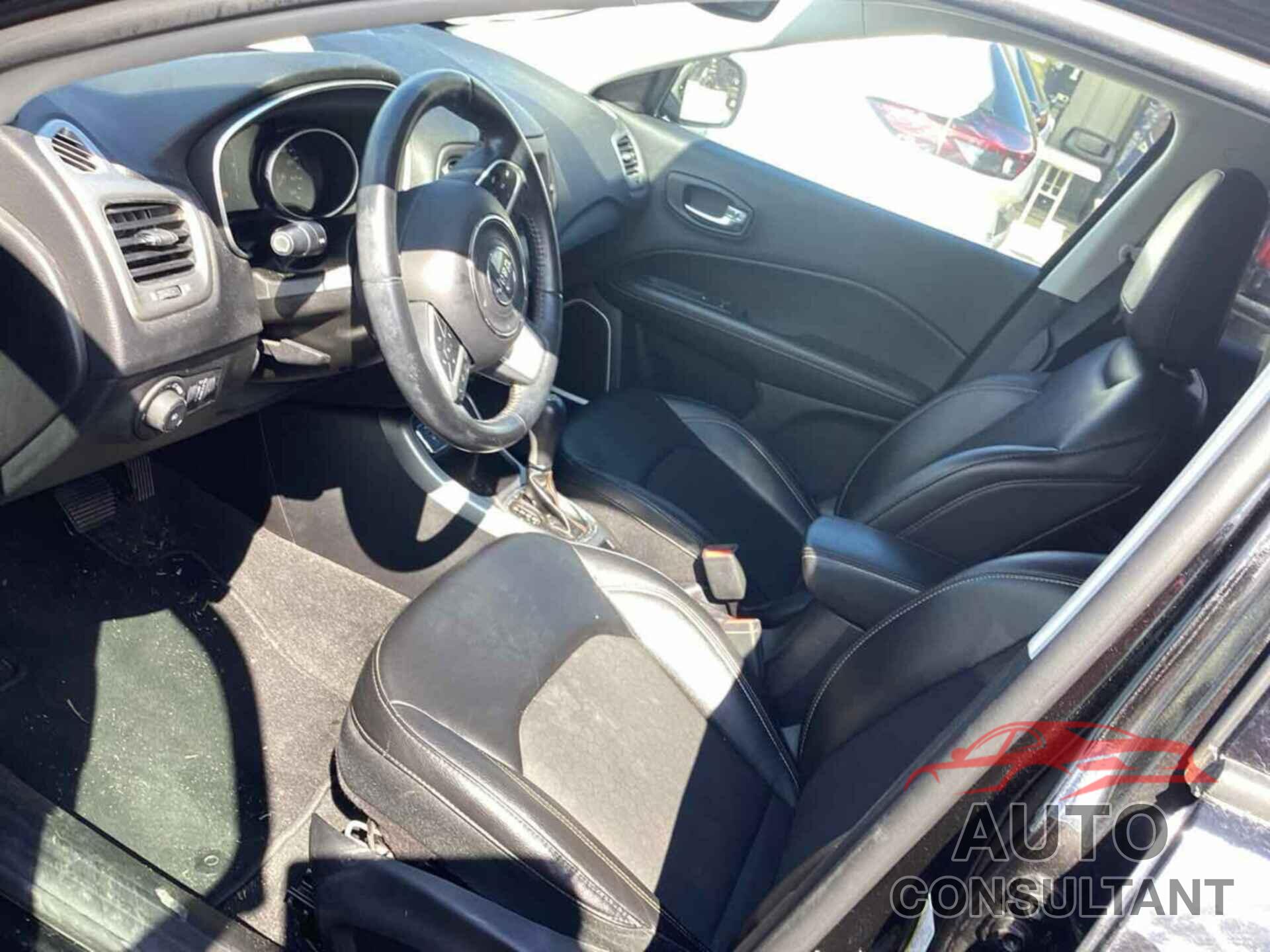 JEEP COMPASS 2019 - 3C4NJCBB3KT679920