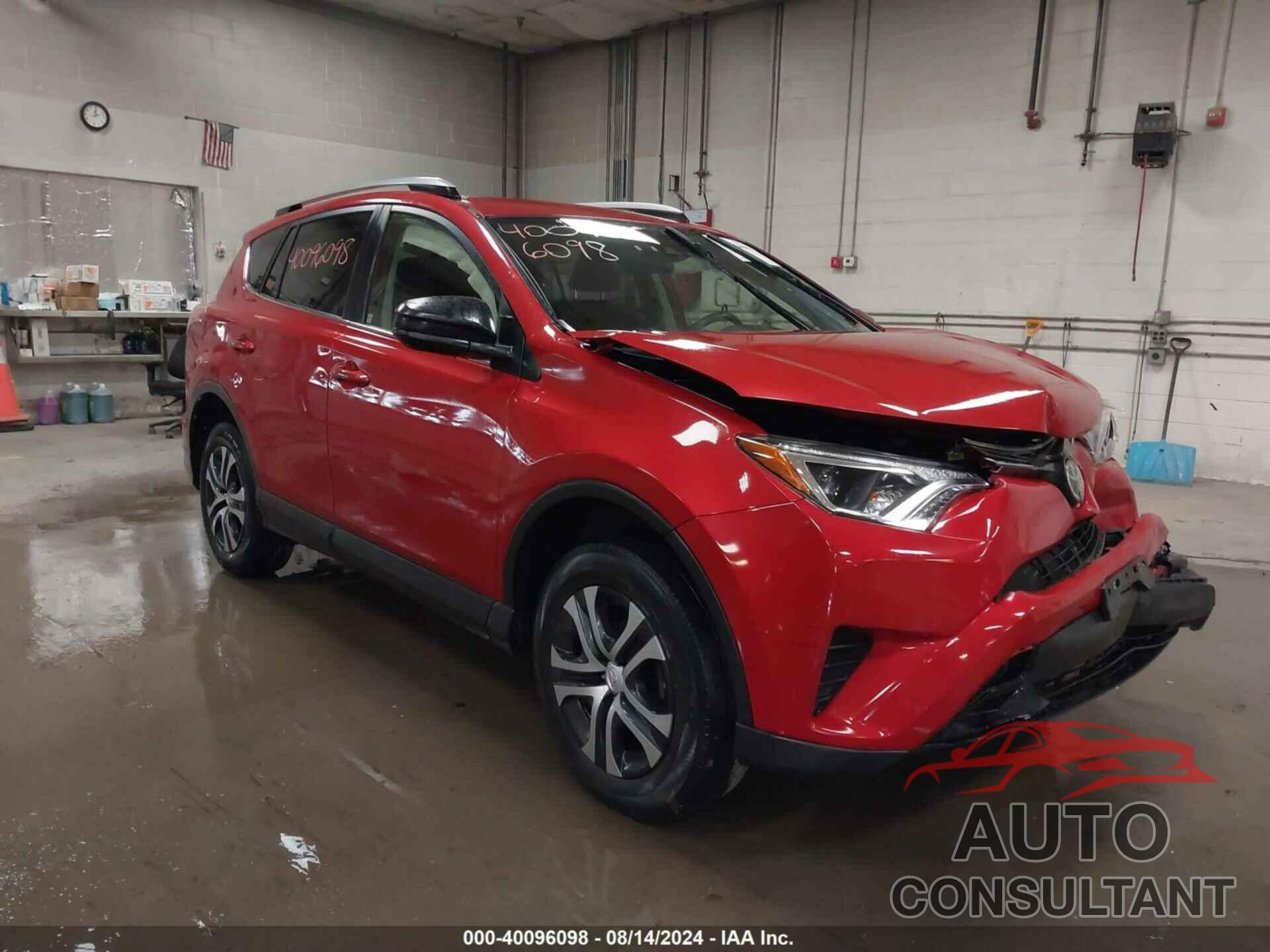 TOYOTA RAV4 2017 - JTMBFREV0HJ155637