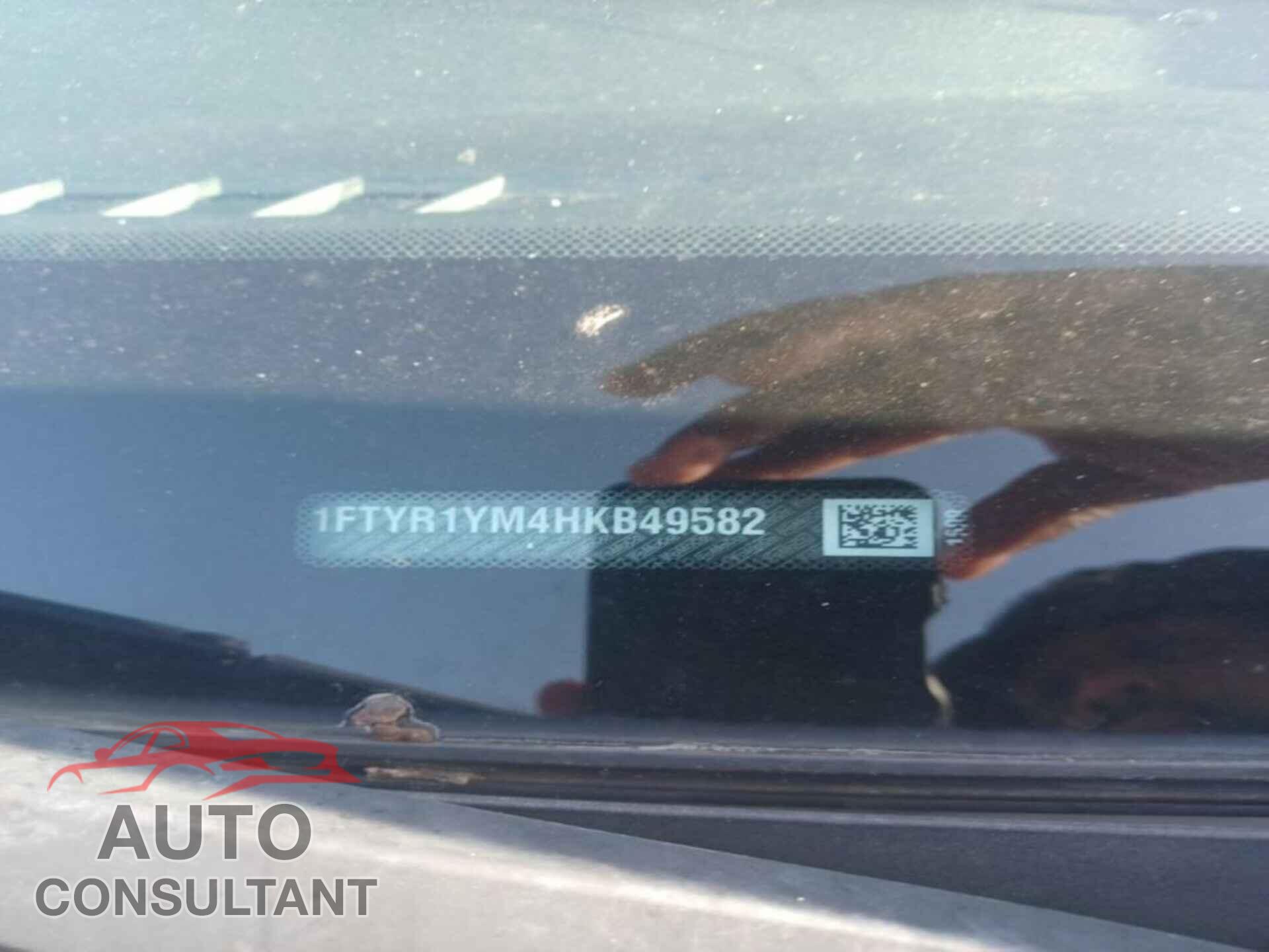 FORD TRANSIT 2017 - 1FTYR1YM4HKB49582