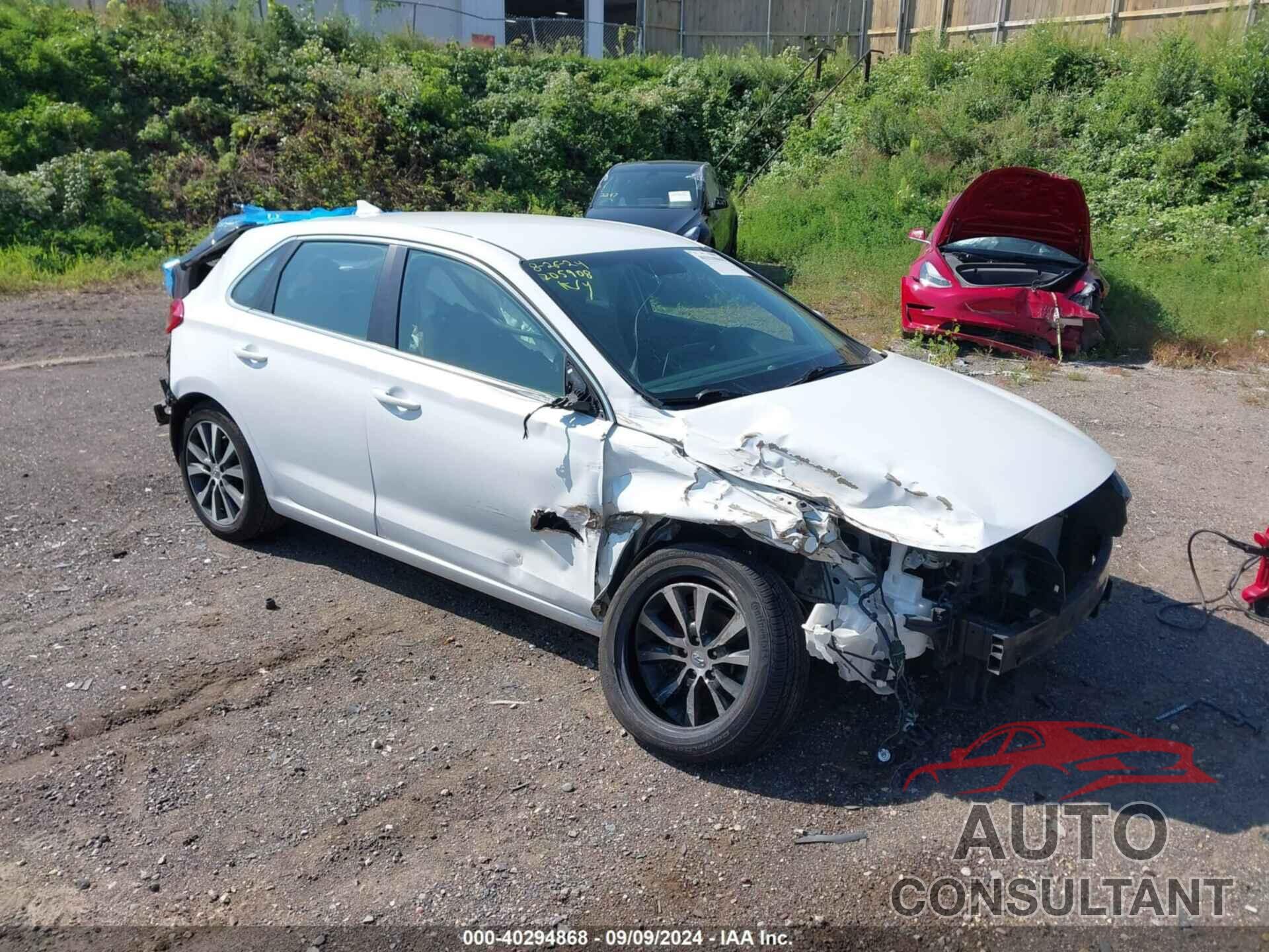 HYUNDAI ELANTRA GT 2018 - KMHH35LE4JU063820