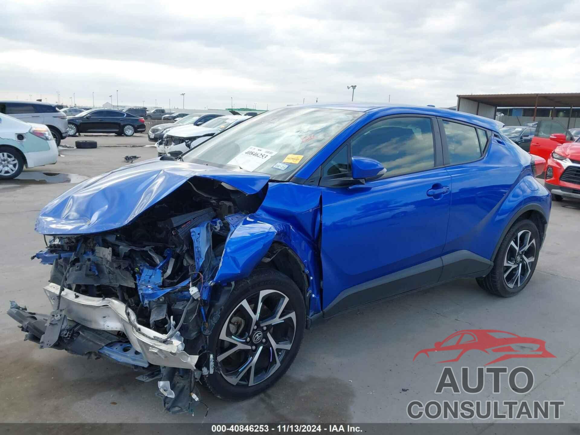TOYOTA C-HR 2021 - JTNKHMBX2M1116993