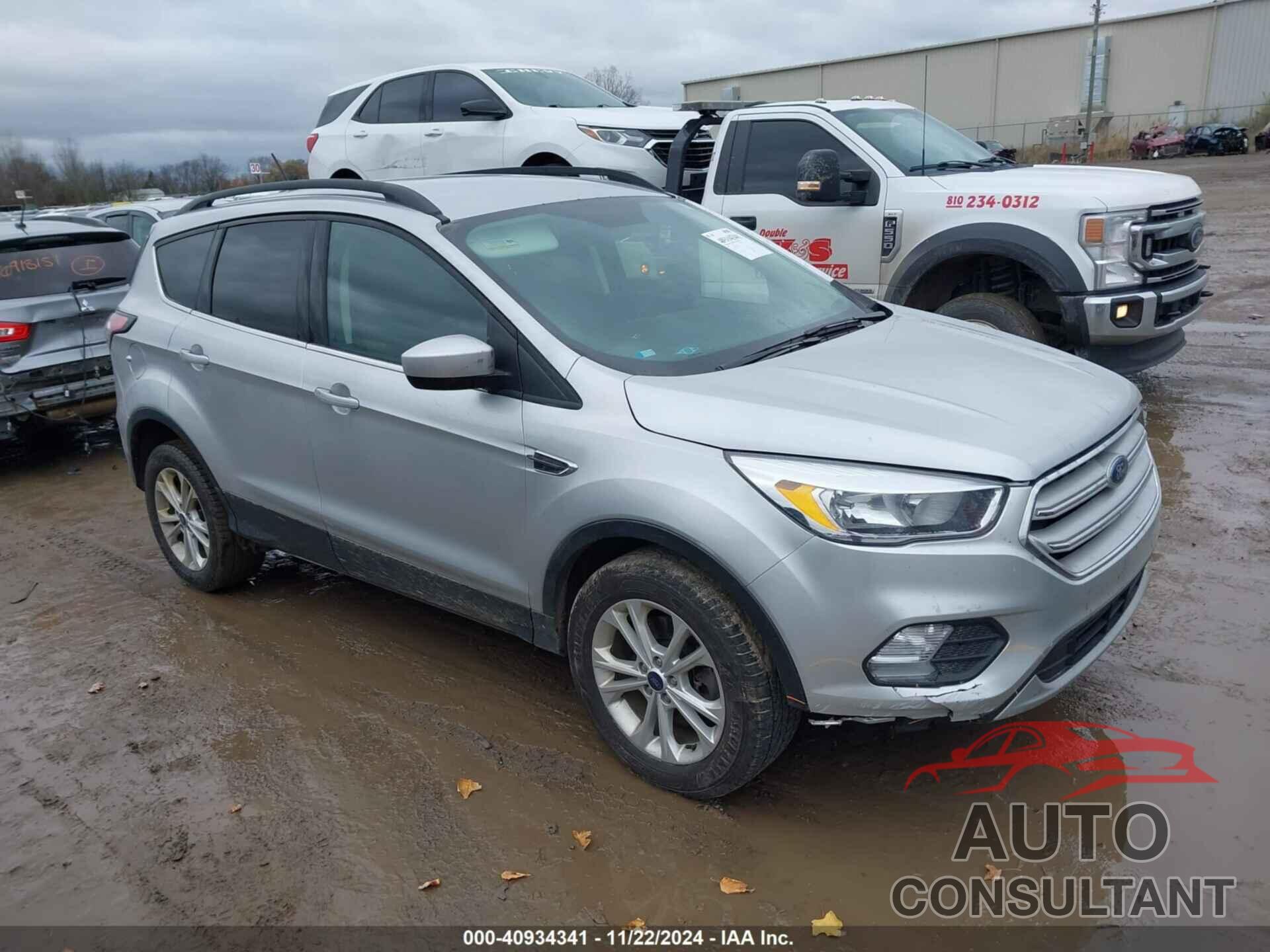 FORD ESCAPE 2018 - 1FMCU9GD0JUB24046