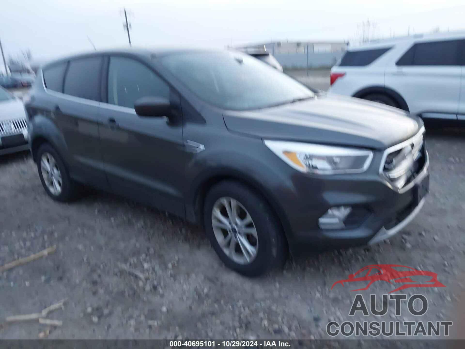 FORD ESCAPE 2017 - 1FMCU9G96HUC32452