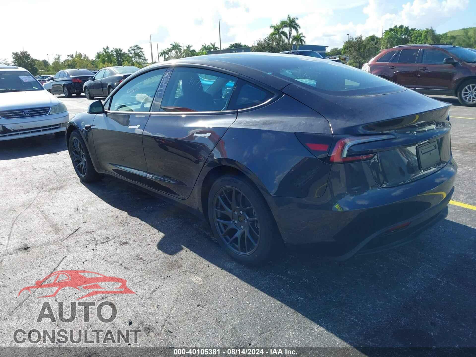 TESLA MODEL 3 2024 - 5YJ3E1EAXRF735539