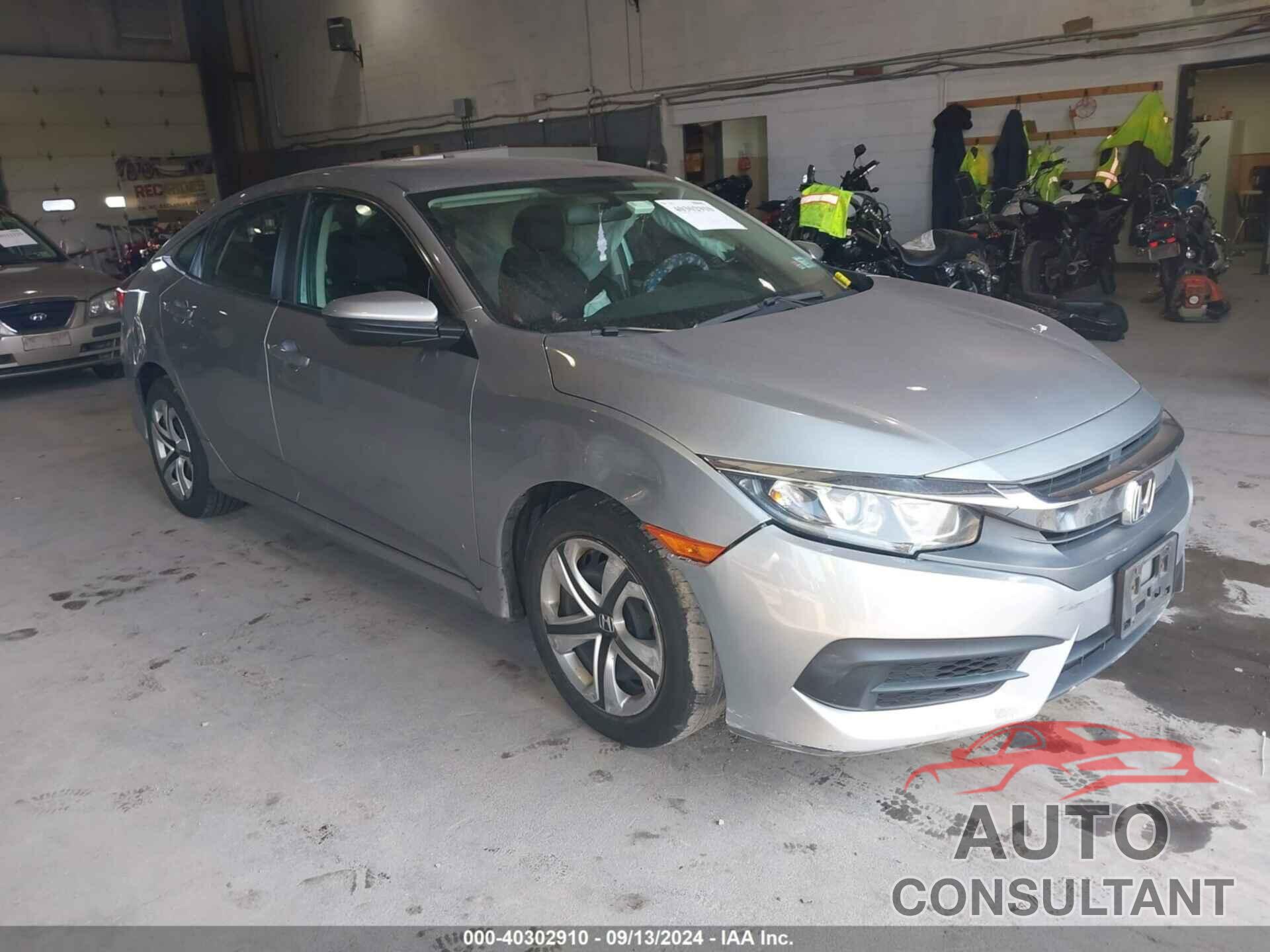 HONDA CIVIC 2018 - 2HGFC2F57JH553744